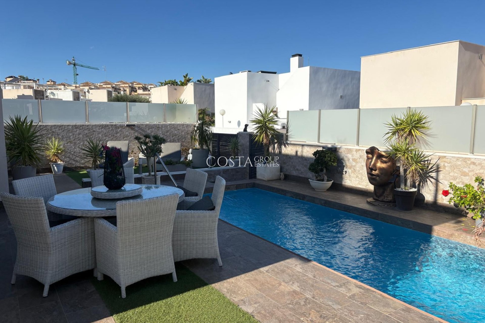 Resale - Villa -
Orihuela - Villamartin