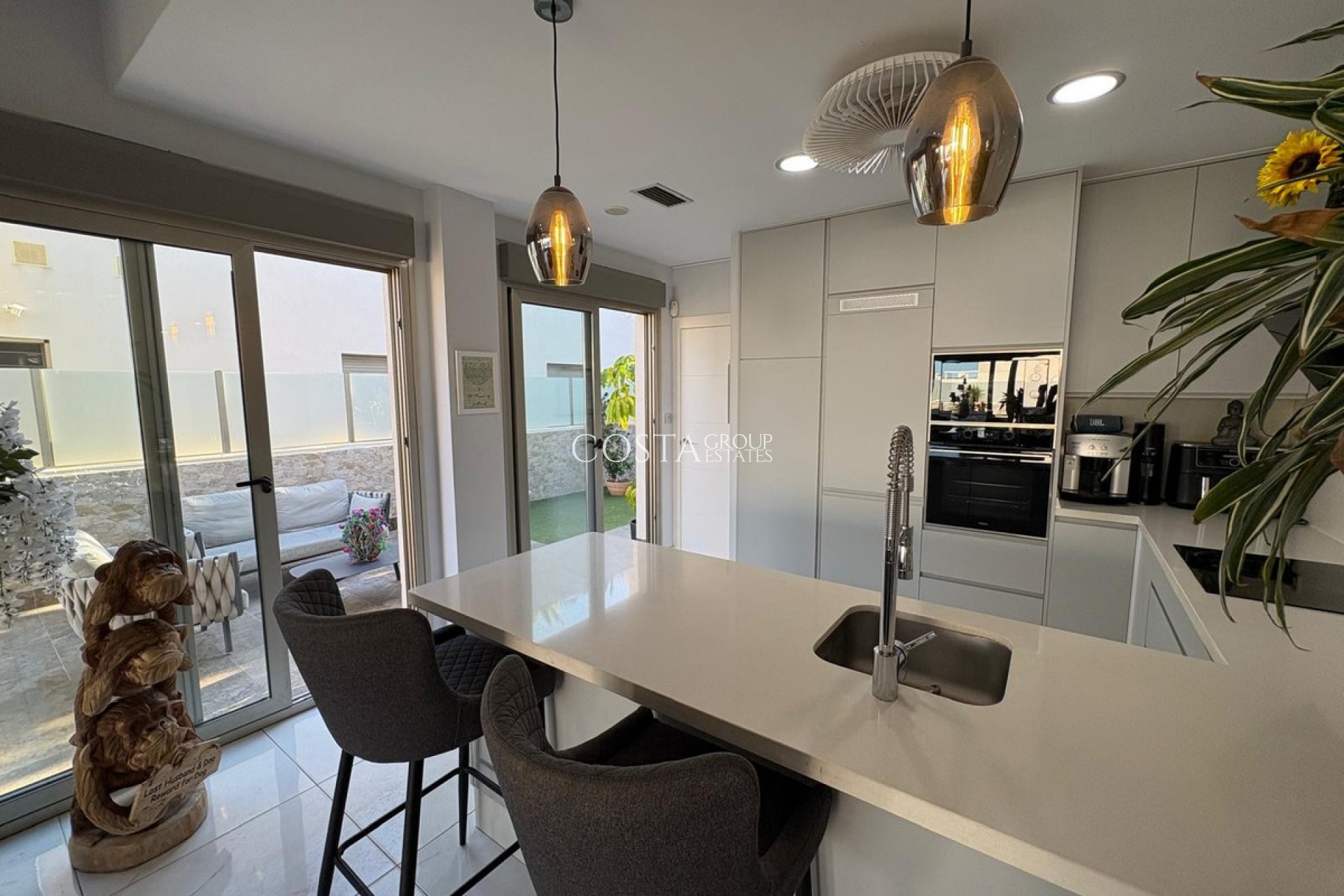 Resale - Villa -
Orihuela - Villamartin