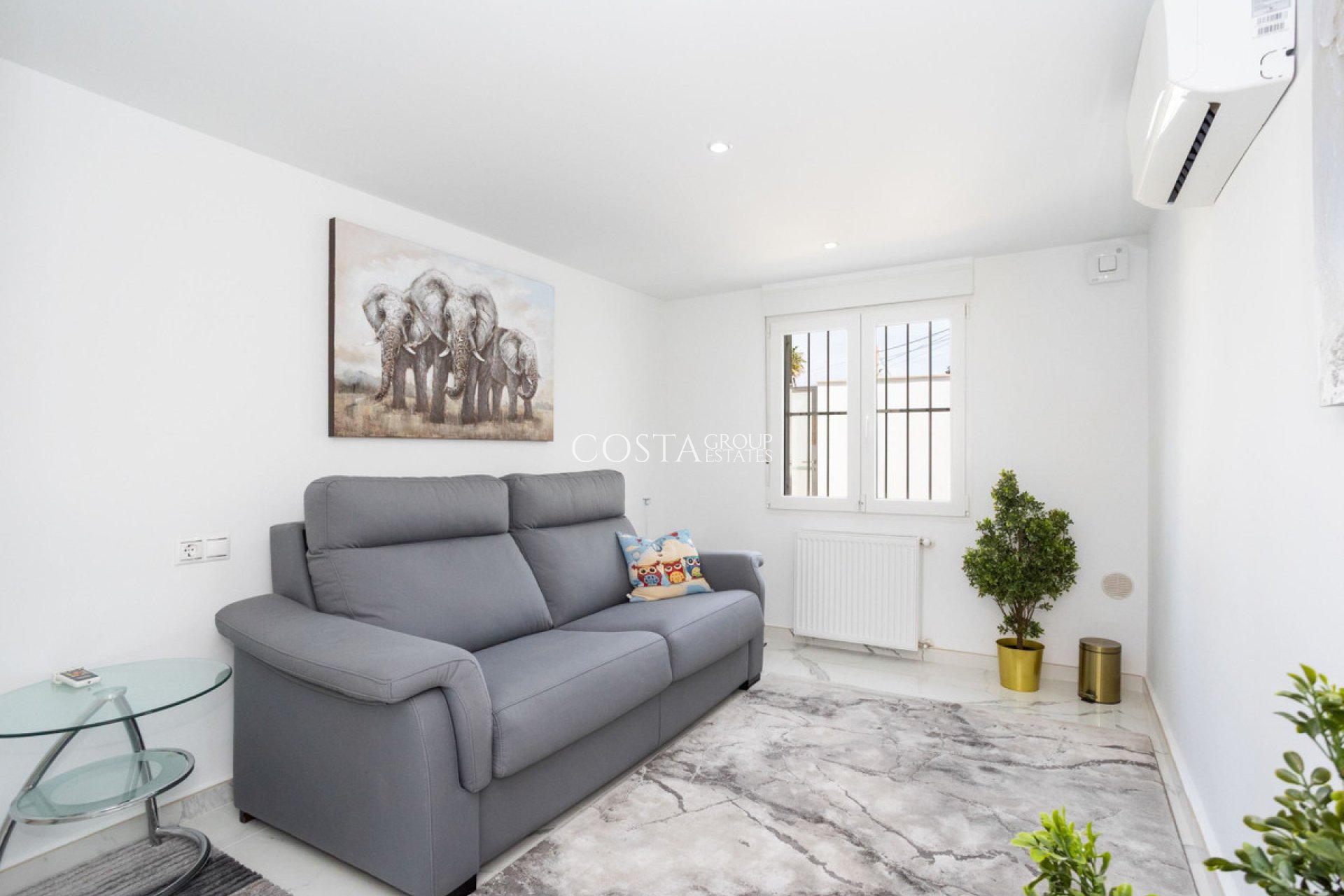 Resale - Villa -
Orihuela - Villamartin