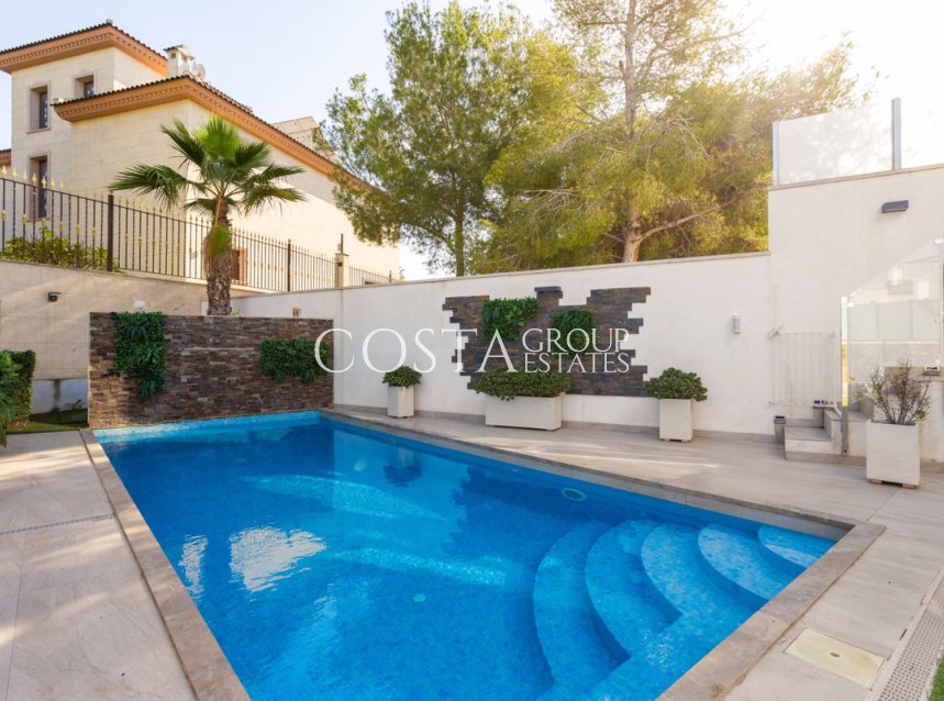 Resale - Villa -
Orihuela - Villamartin