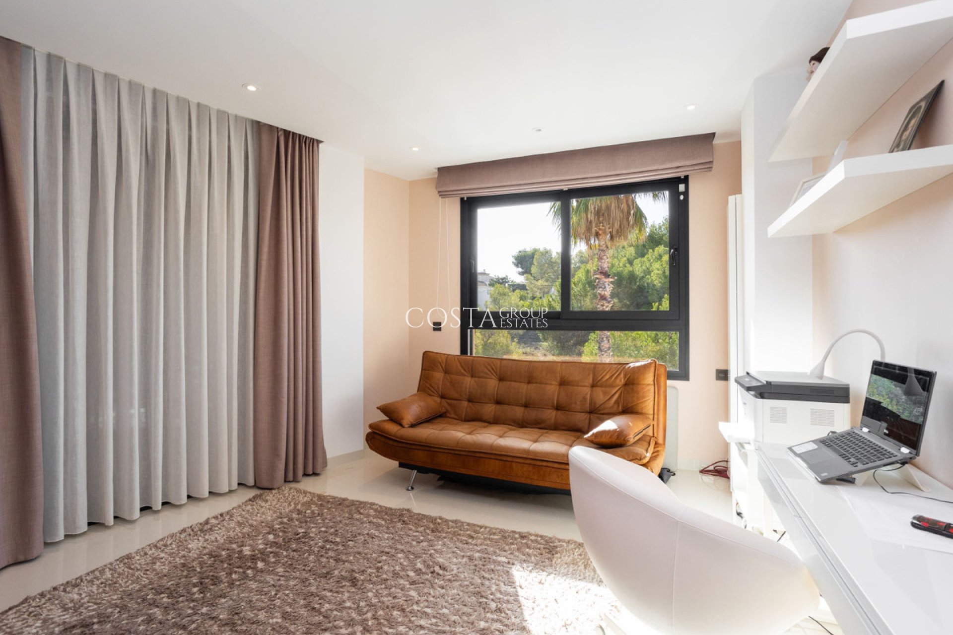 Resale - Villa -
Orihuela - Villamartin