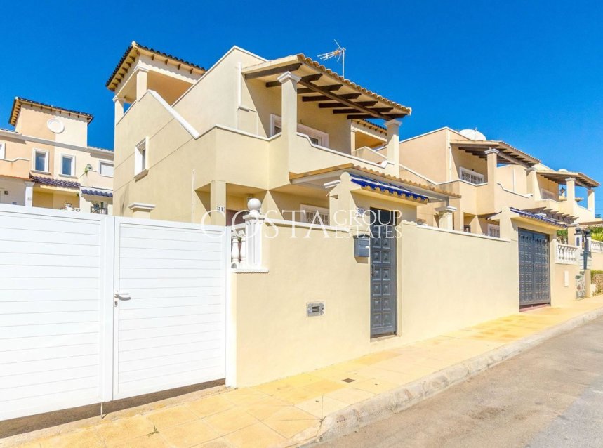 Resale - Villa -
Orihuela - Villamartin