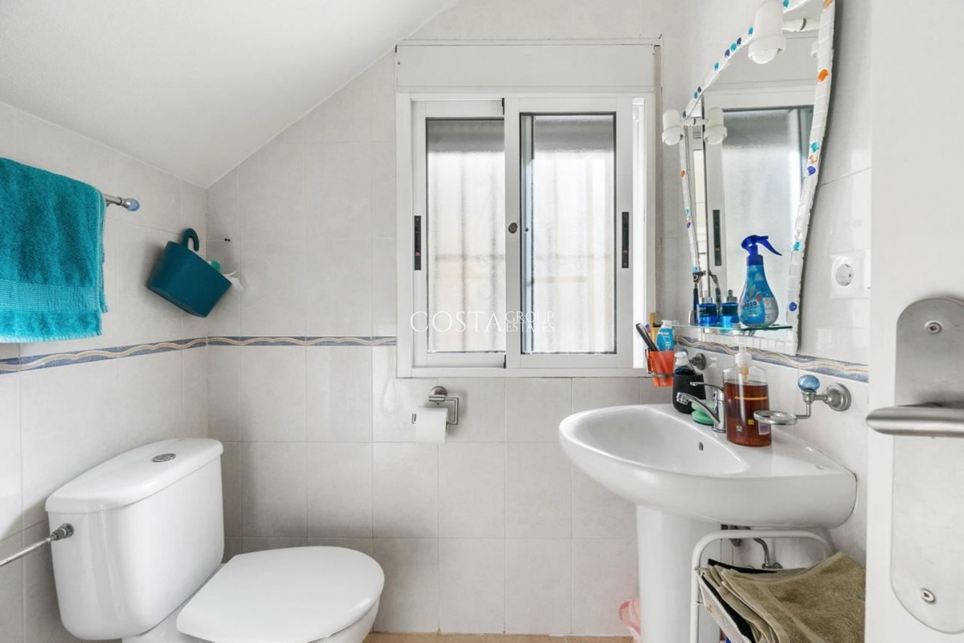 Resale - Villa -
Orihuela - Villamartin