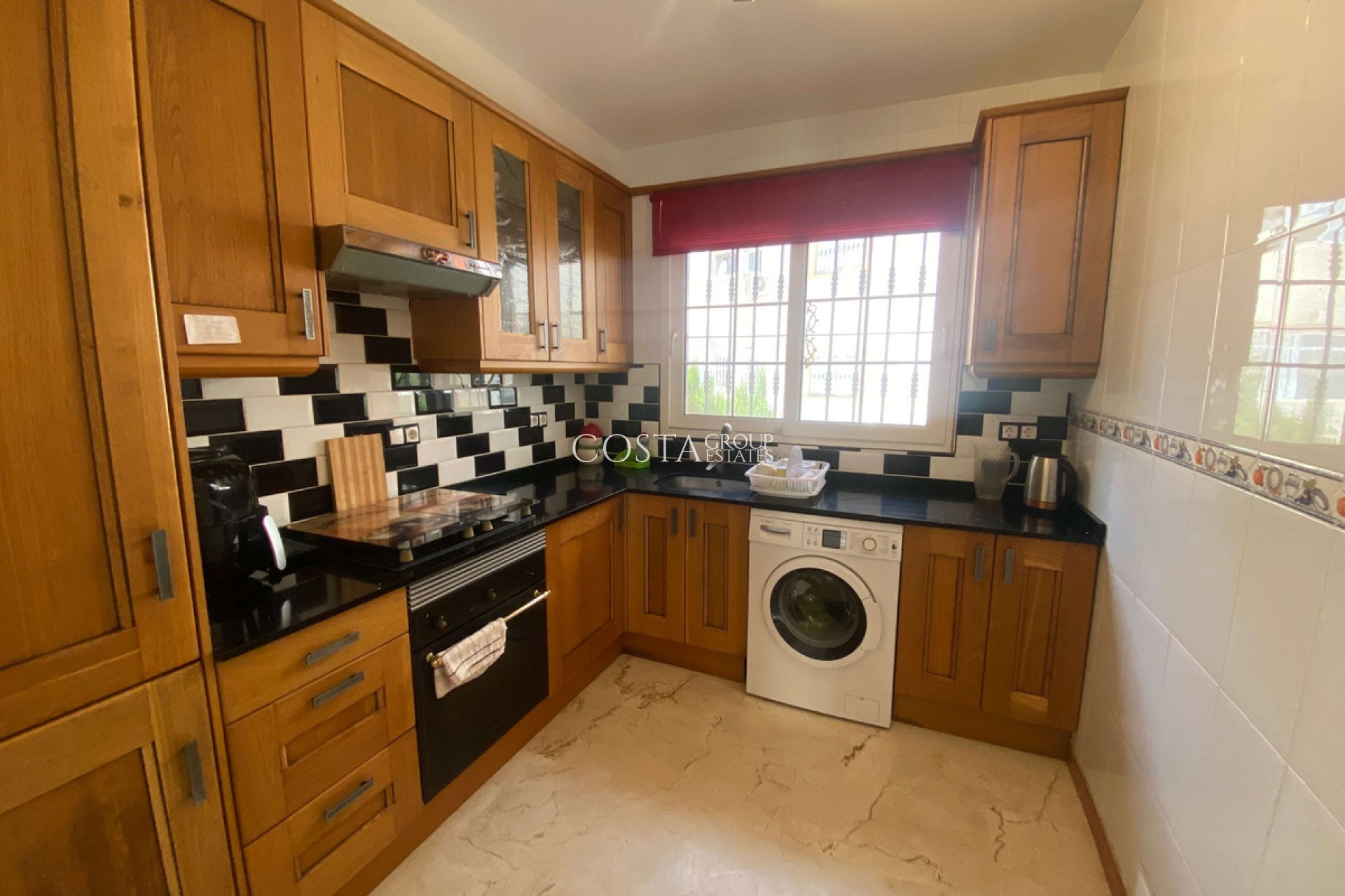 Resale - Villa -
Orihuela - Villamartin