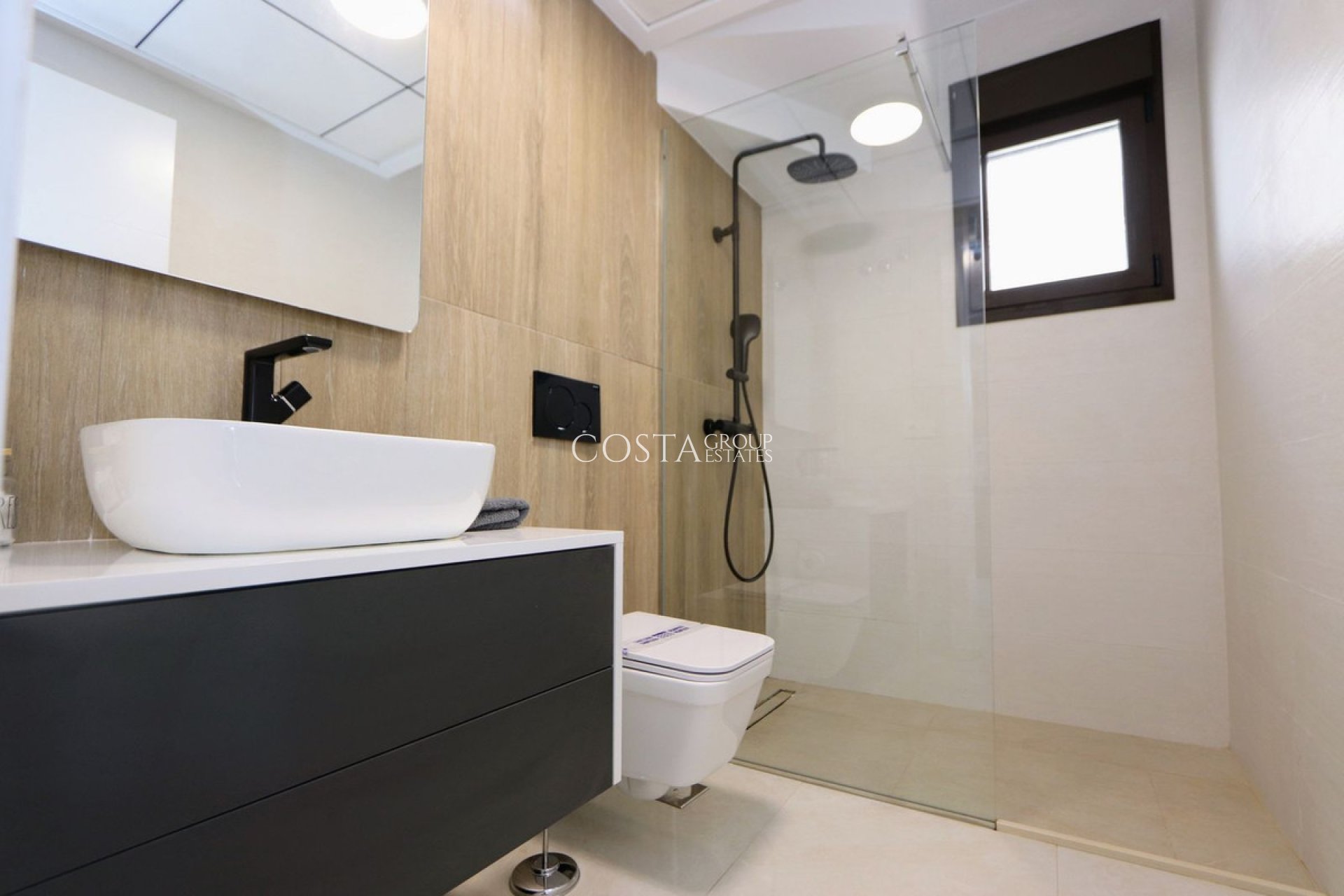 Resale - Villa -
Orihuela - Villamartin