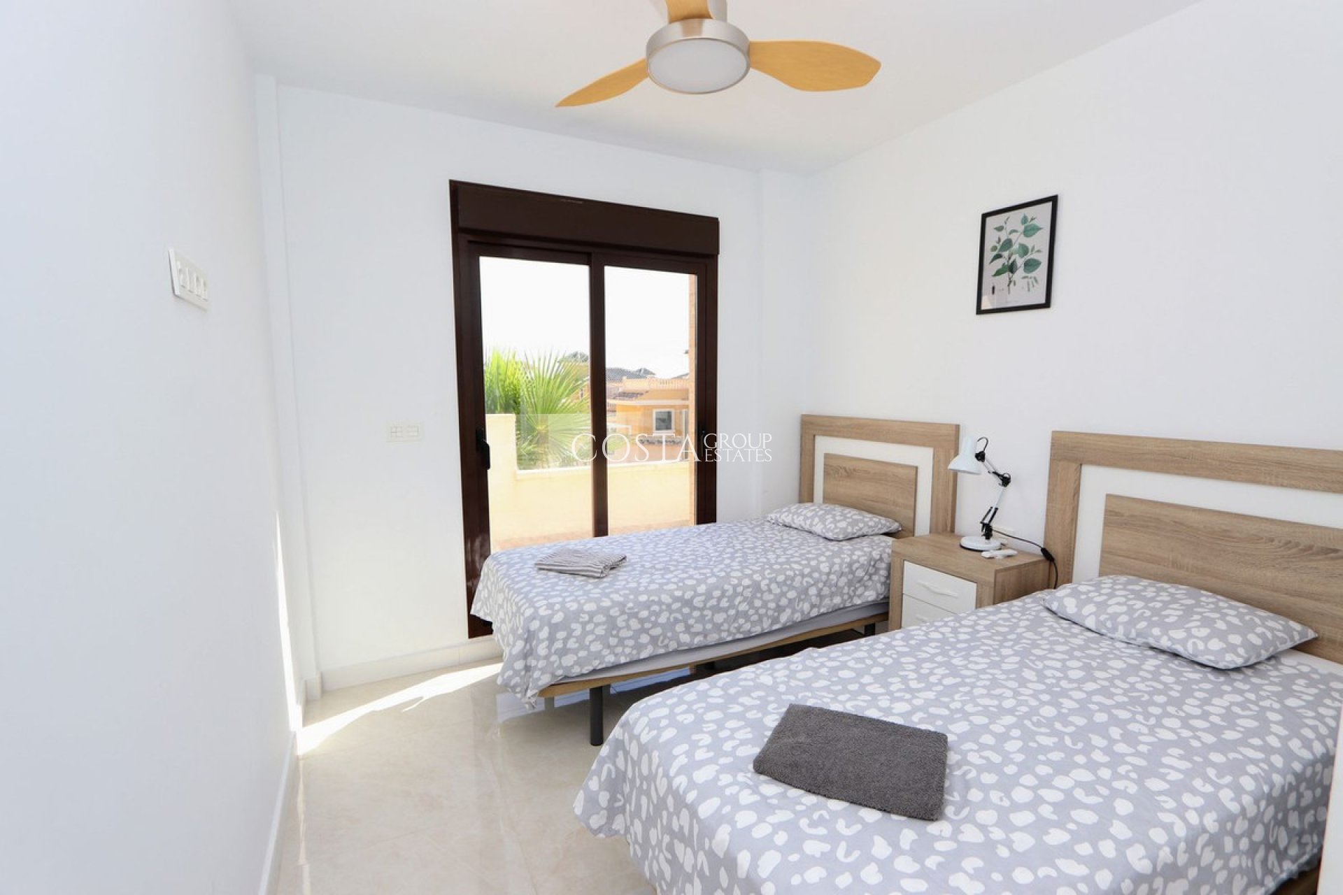 Resale - Villa -
Orihuela - Villamartin