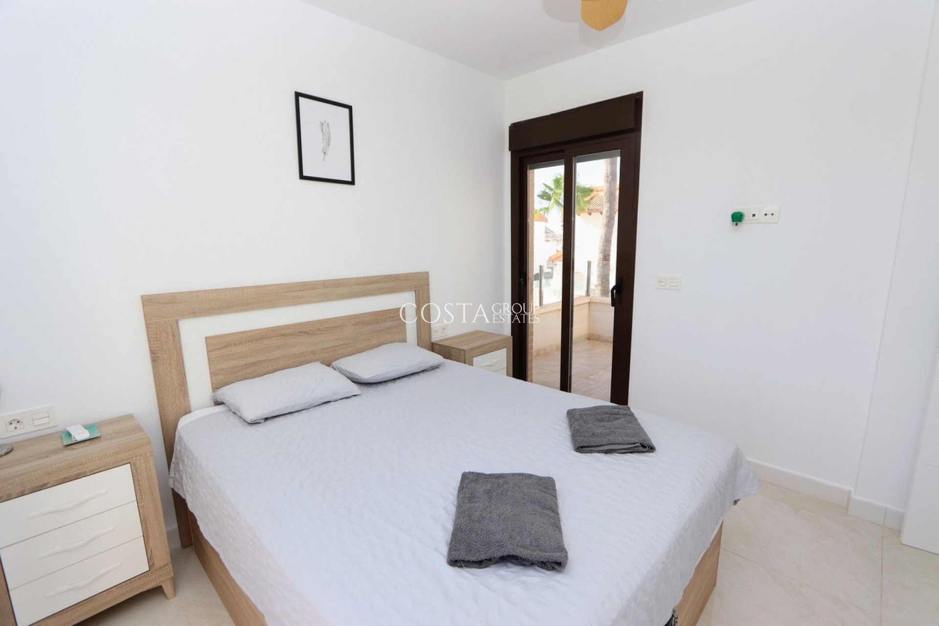 Resale - Villa -
Orihuela - Villamartin