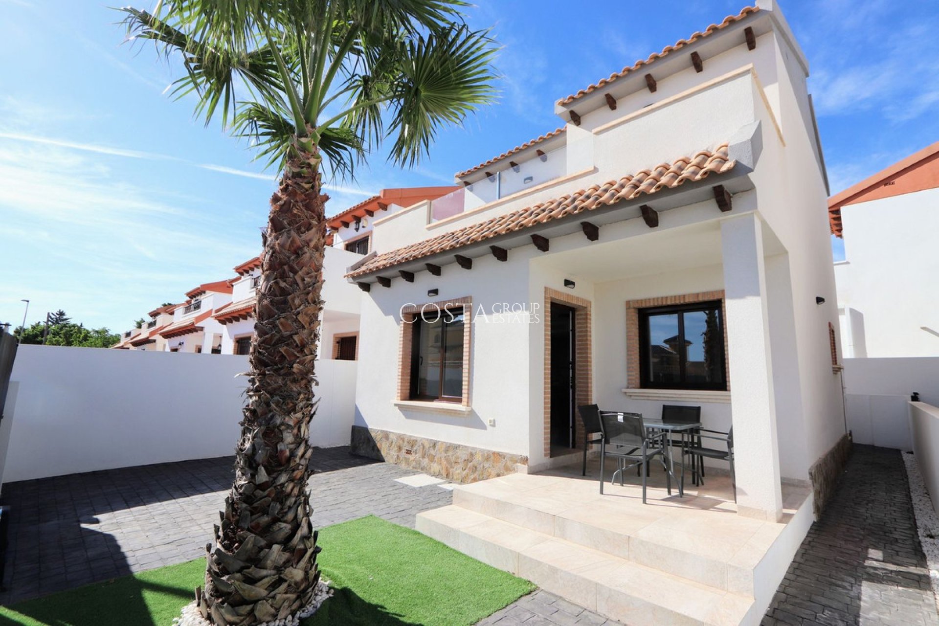 Resale - Villa -
Orihuela - Villamartin
