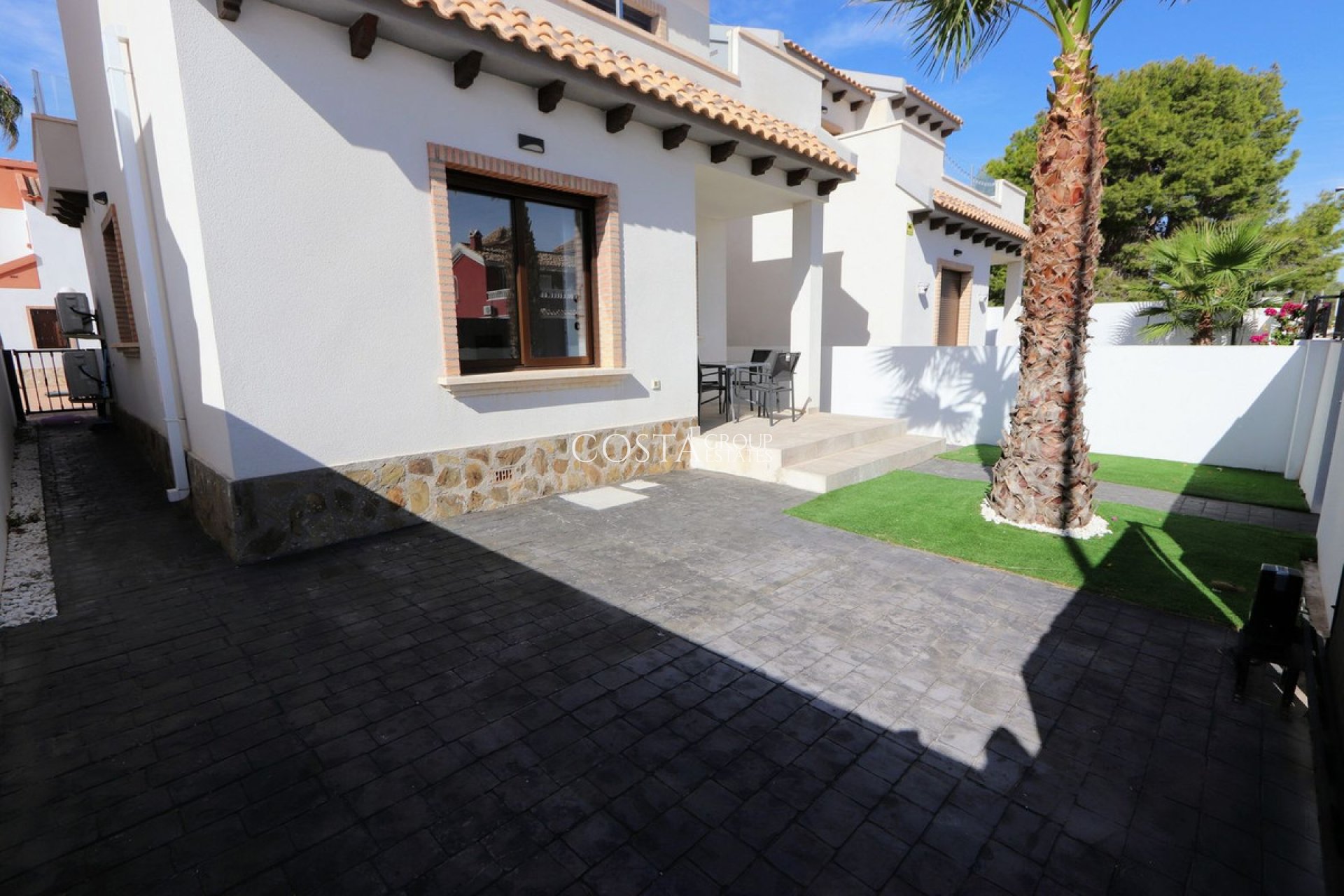 Resale - Villa -
Orihuela - Villamartin
