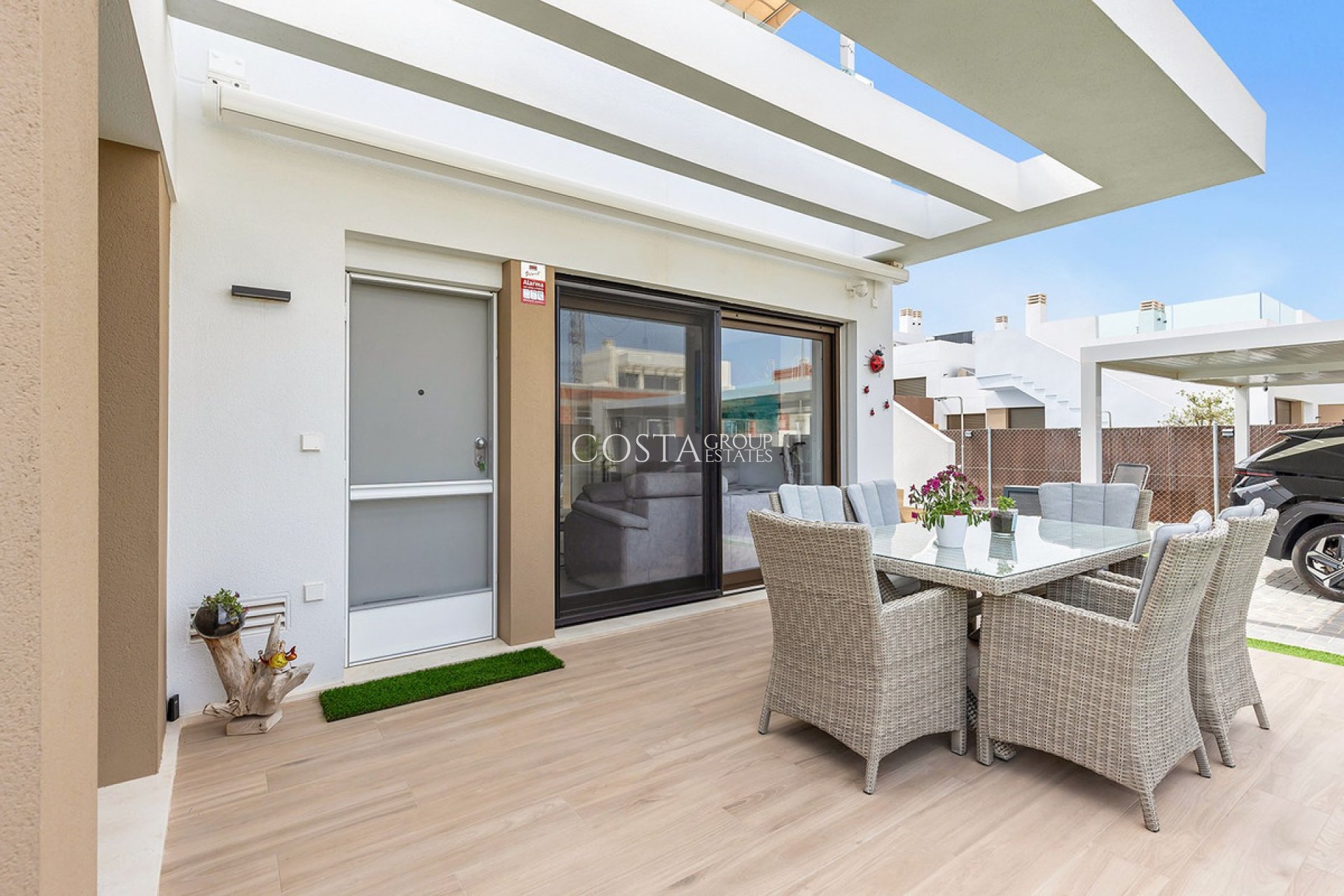 Resale - Villa -
Orihuela - Vista Bella Golf