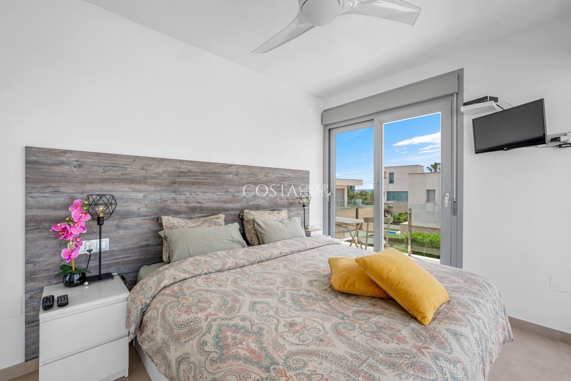 Resale - Villa -
Orihuela - Vistabella Golf