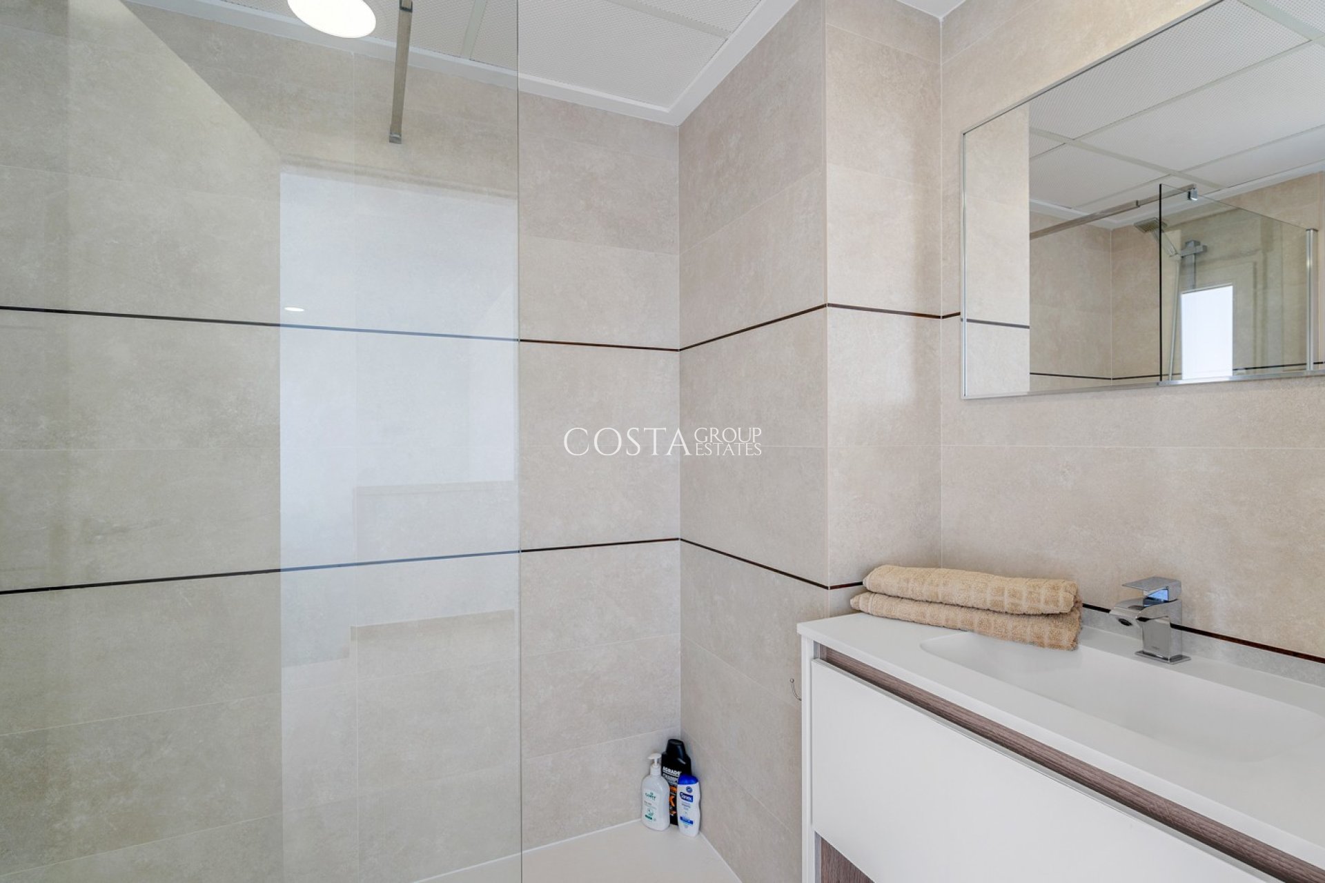 Resale - Villa -
Orihuela - Vistabella Golf