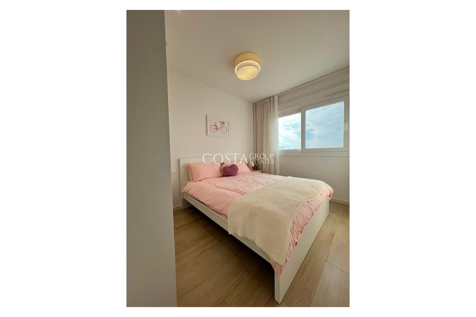 Resale - Villa -
Pilar de la Horadada - Pilar de la Horadada Centro