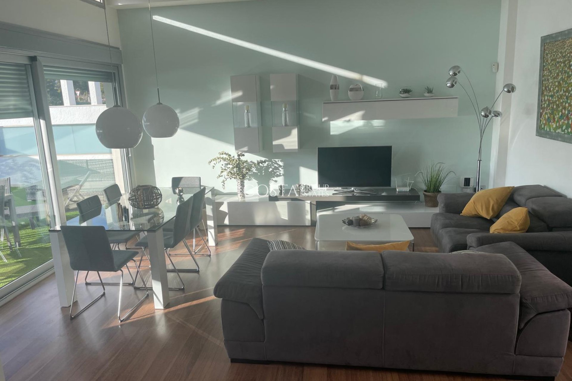 Resale - Villa -
Pilar de la Horadada - Pilar de la Horadada Centro