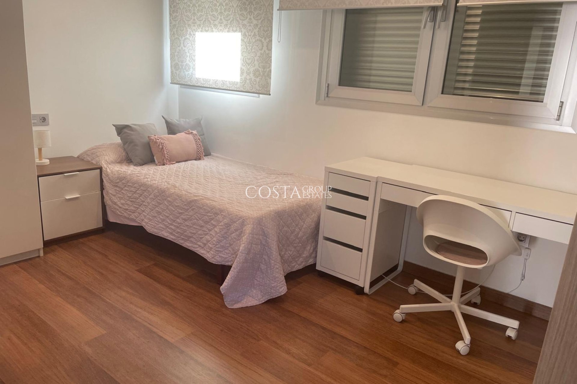 Resale - Villa -
Pilar de la Horadada - Pilar de la Horadada Centro