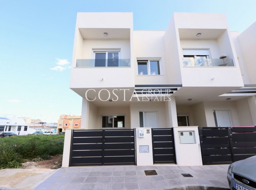 Resale - Villa -
Pilar de la Horadada - Pilar de la Horadada Centro