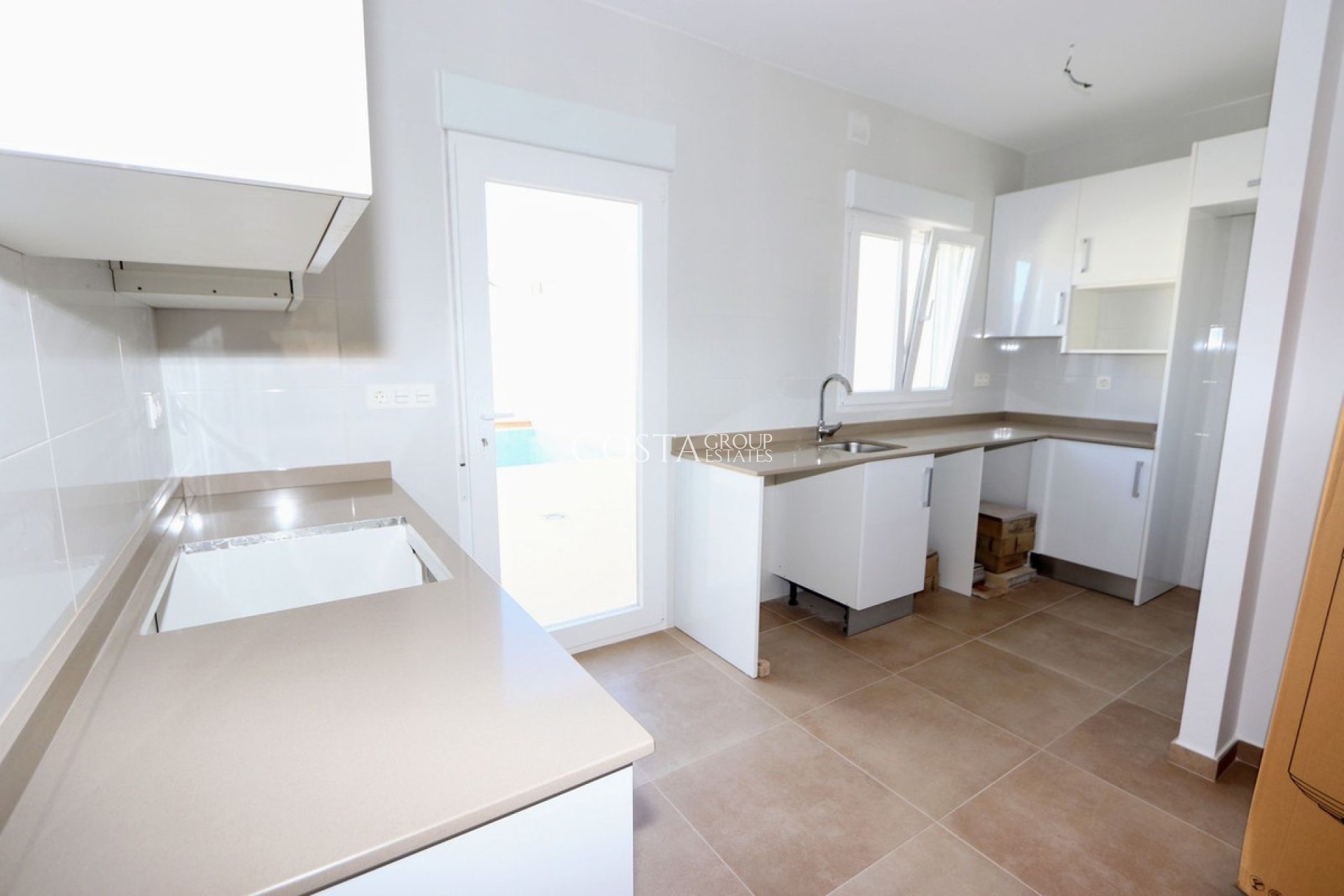 Resale - Villa -
Pilar de la Horadada - Pilar de la Horadada Centro