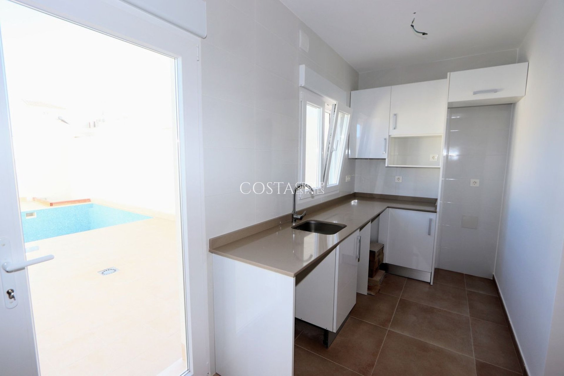 Resale - Villa -
Pilar de la Horadada - Pilar de la Horadada Centro