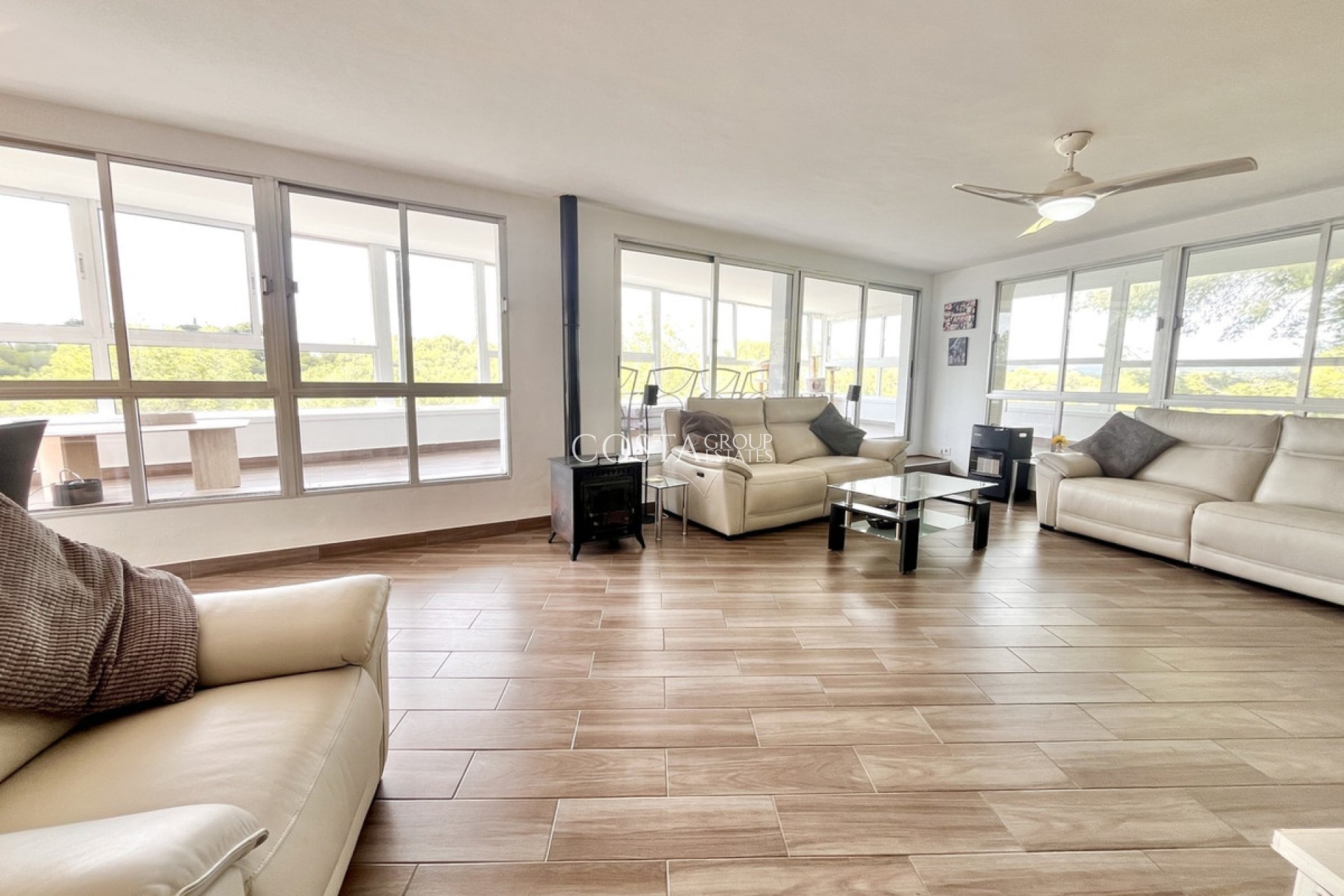 Resale - Villa -
Pilar de la Horadada - Pilar de la Horadada Centro