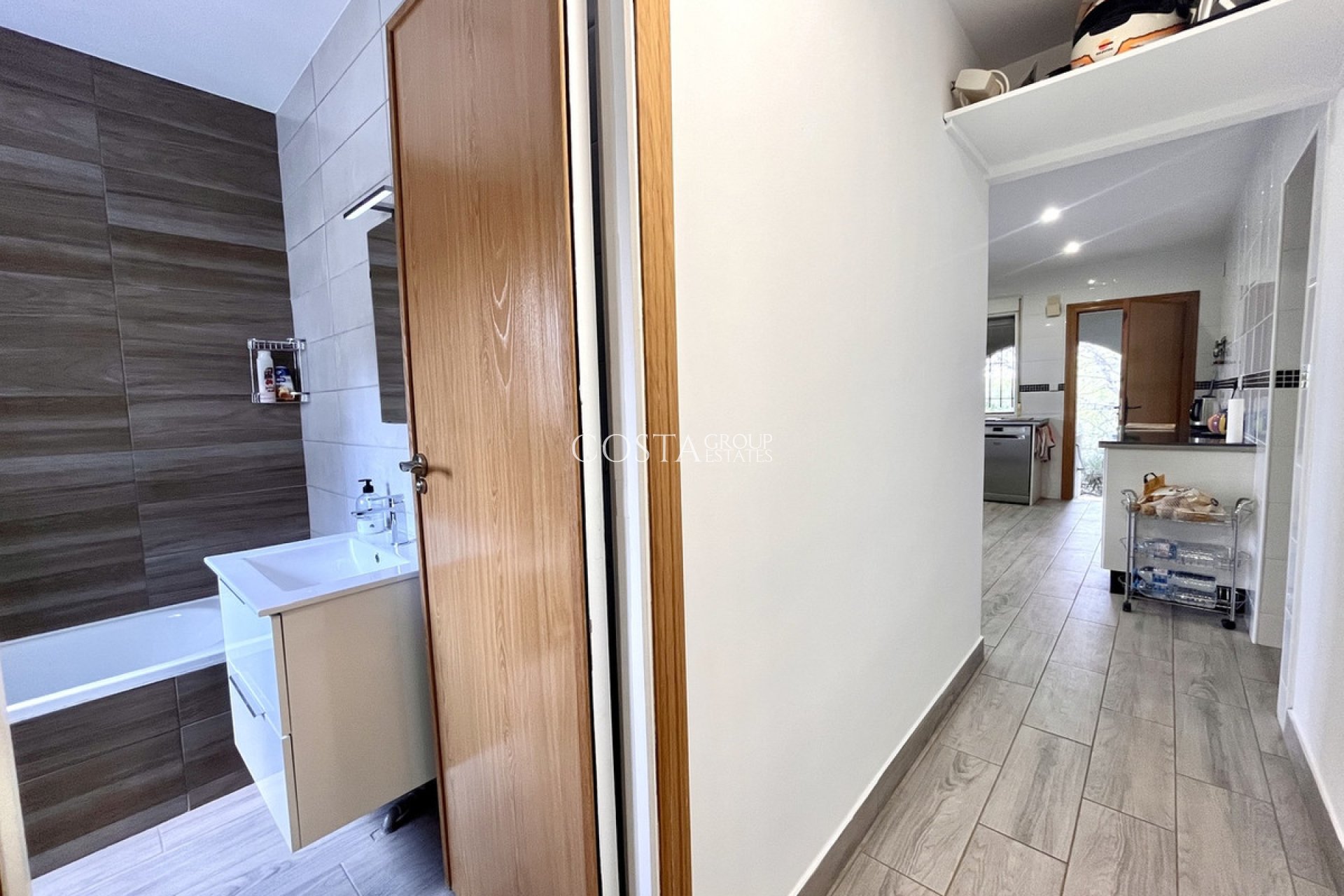 Resale - Villa -
Pilar de la Horadada - Pilar de la Horadada Centro