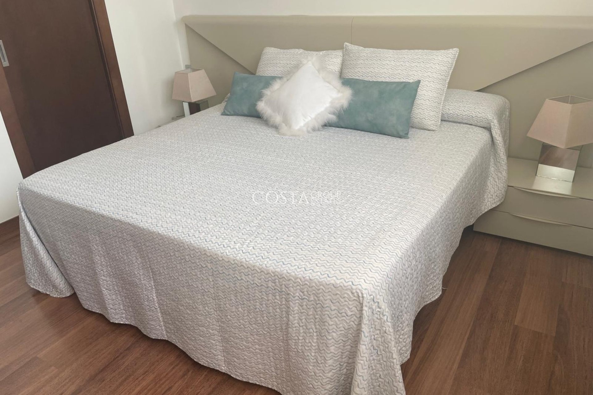 Resale - Villa -
Pilar de la Horadada - Pilar De La Horadada