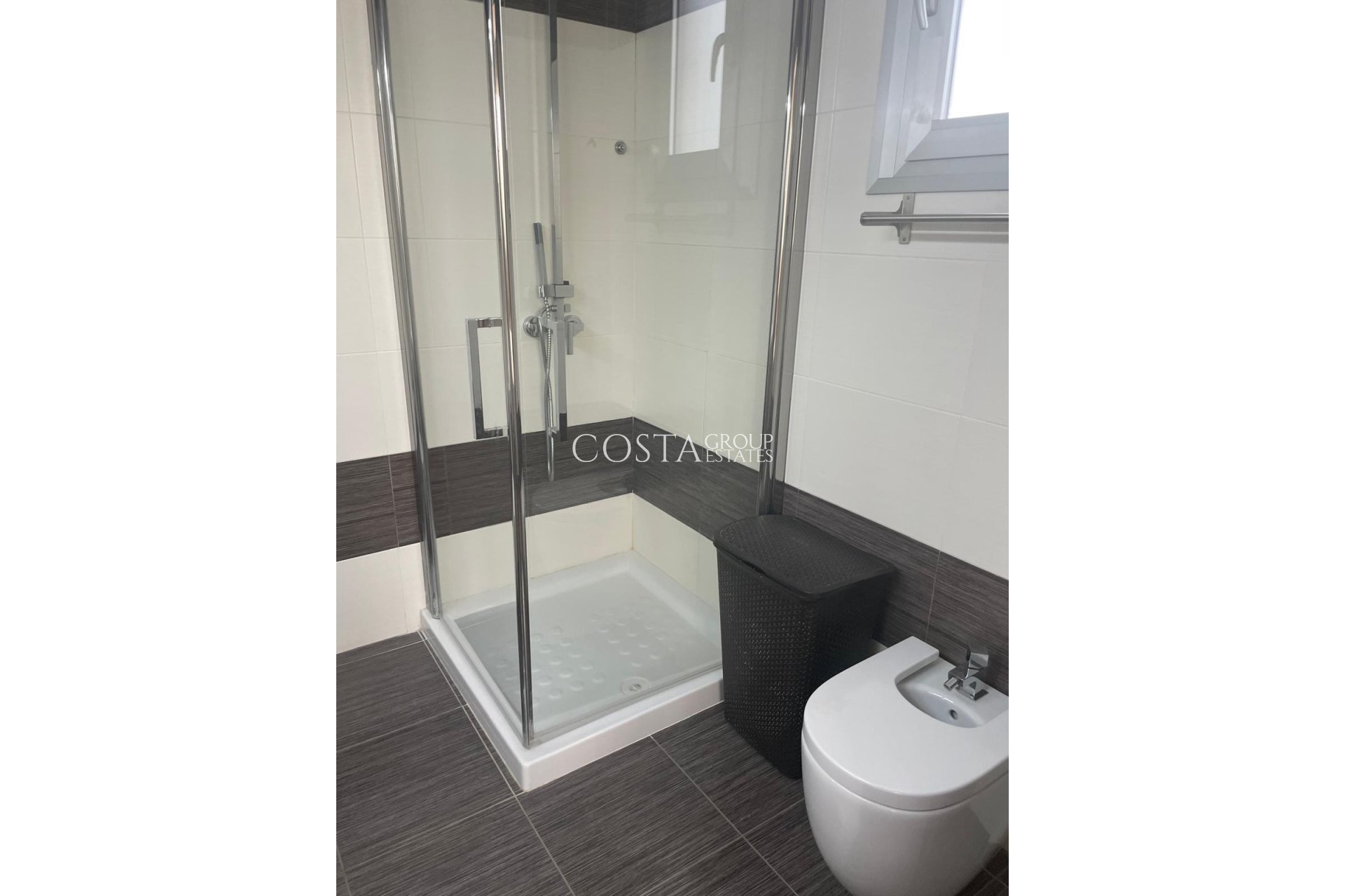 Resale - Villa -
Pilar de la Horadada - Pilar De La Horadada