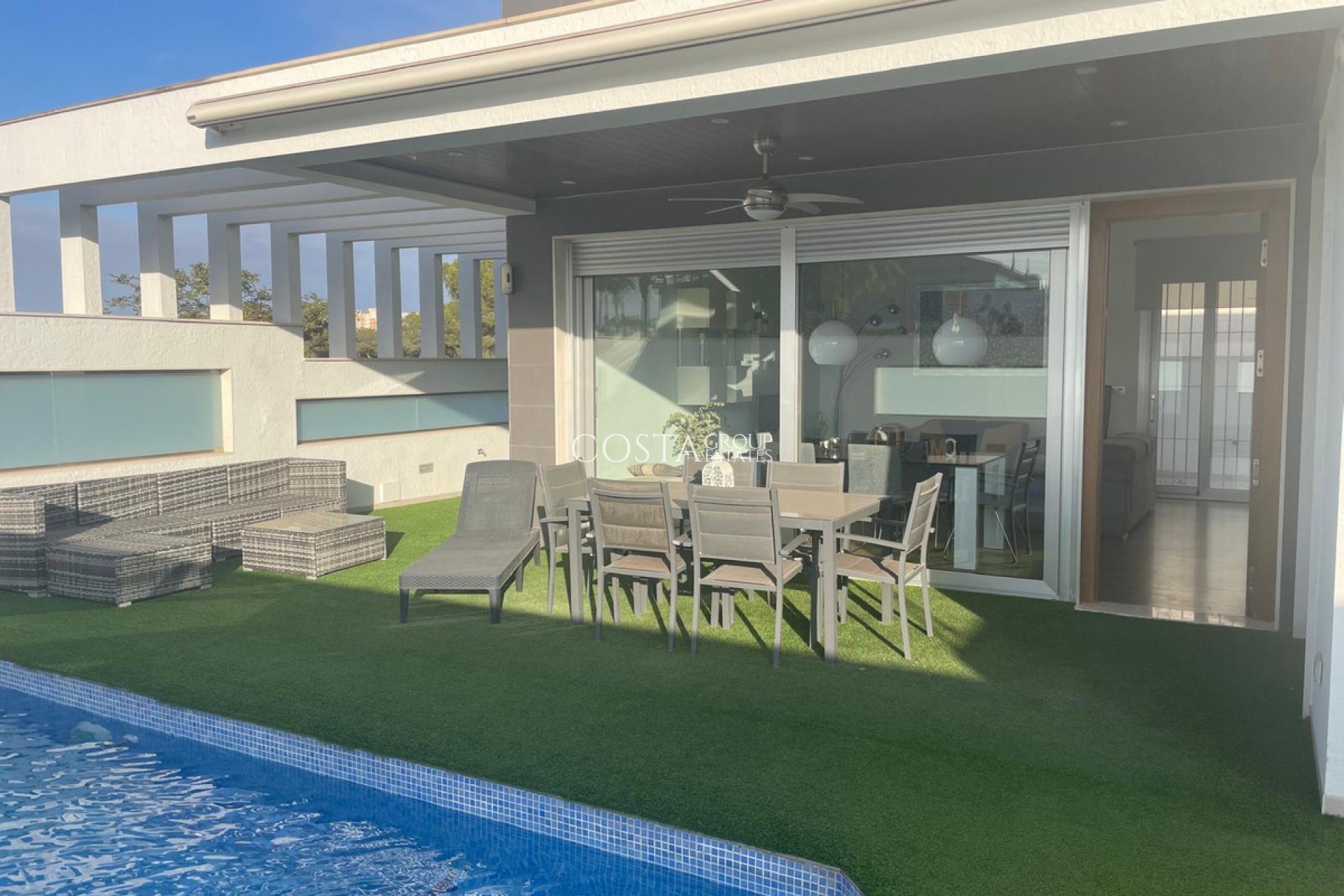 Resale - Villa -
Pilar de la Horadada - Pilar De La Horadada