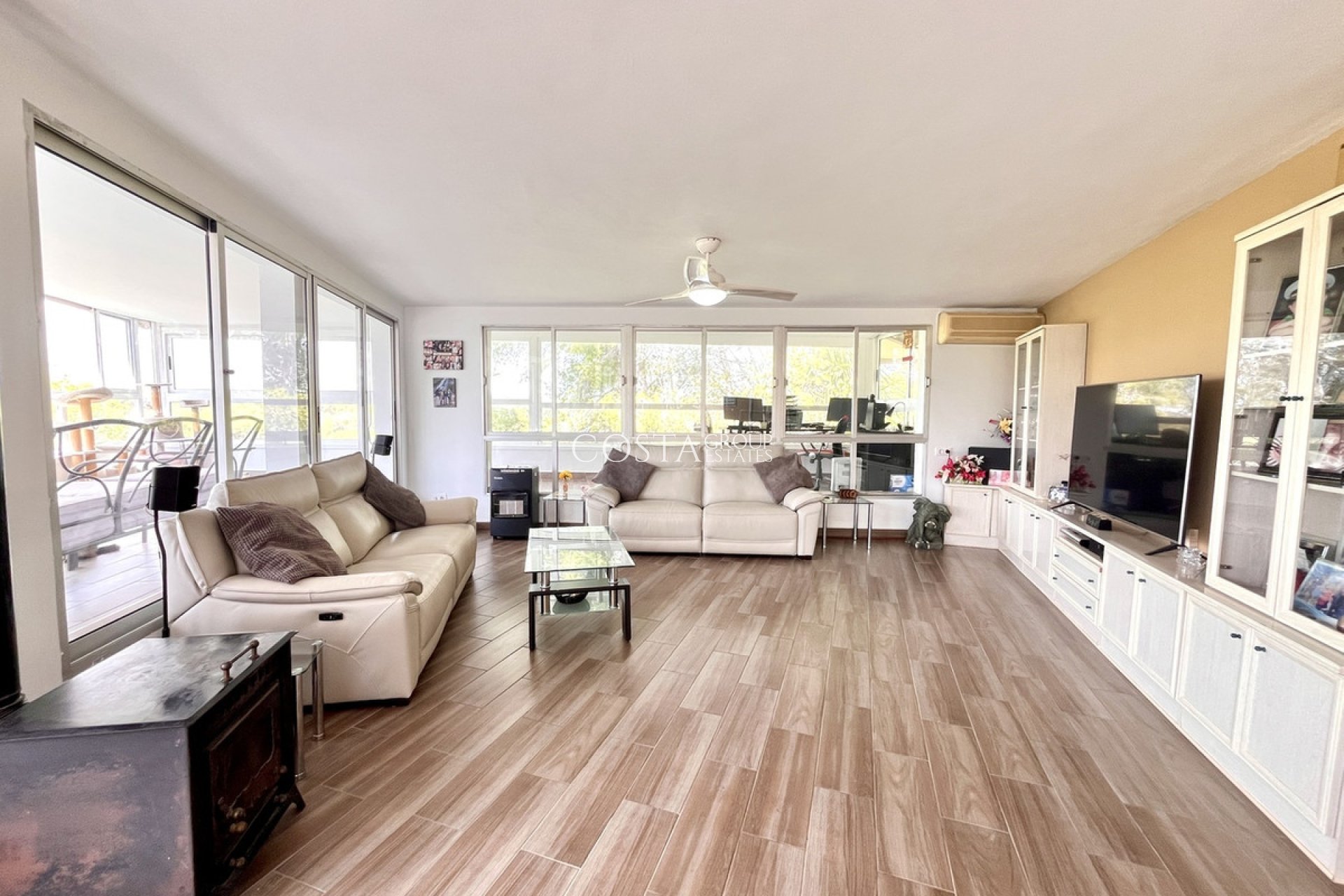 Resale - Villa -
Pilar de la Horadada - Pinar de Campoverde