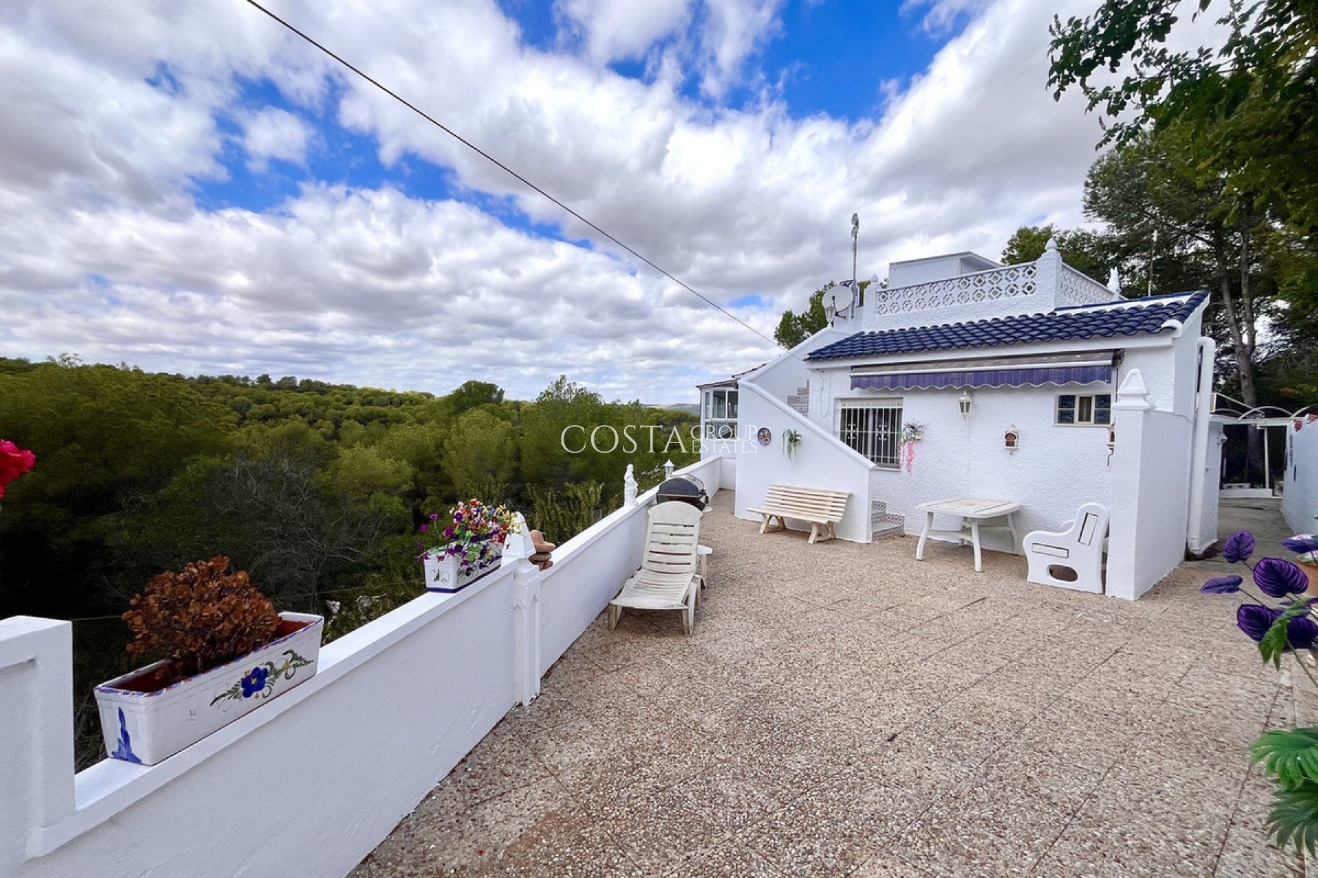 Resale - Villa -
Pilar de la Horadada - Pinar de Campoverde