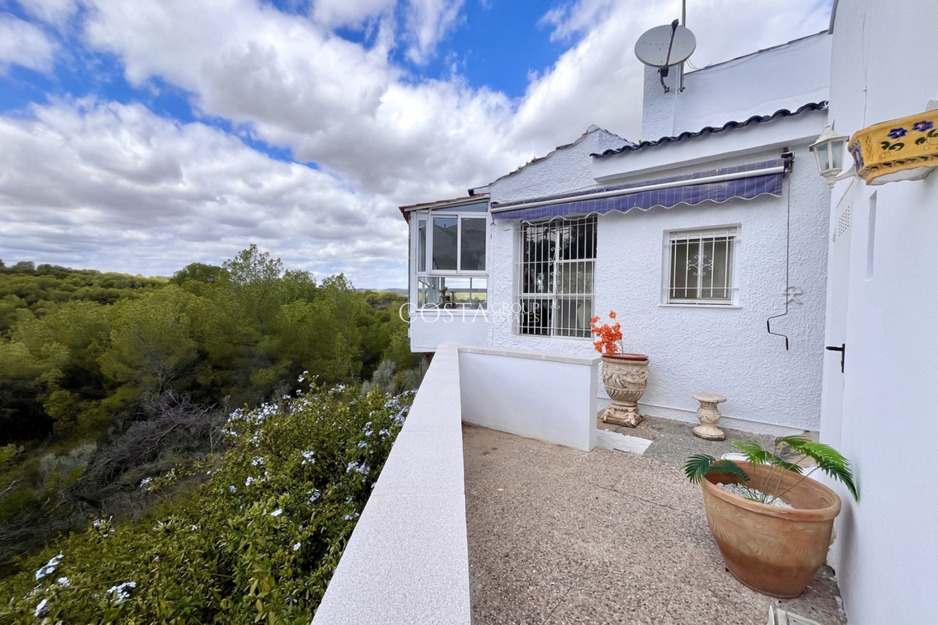 Resale - Villa -
Pilar de la Horadada - Pinar de Campoverde