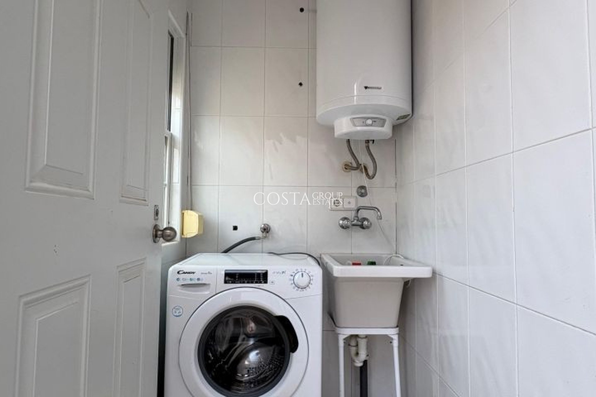 Resale - Villa -
Pilar de la Horadada - Pinar de Campoverde