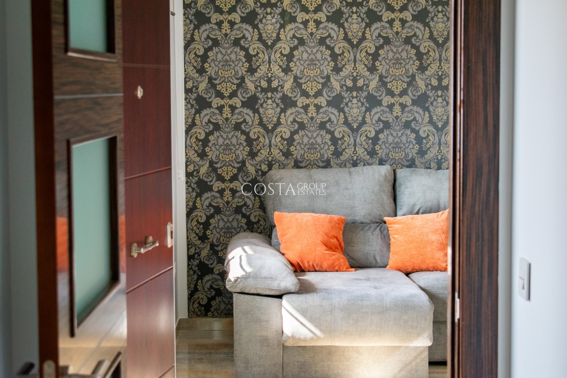 Resale - Villa -
Pilar de la Horadada - Torre de la Horadada