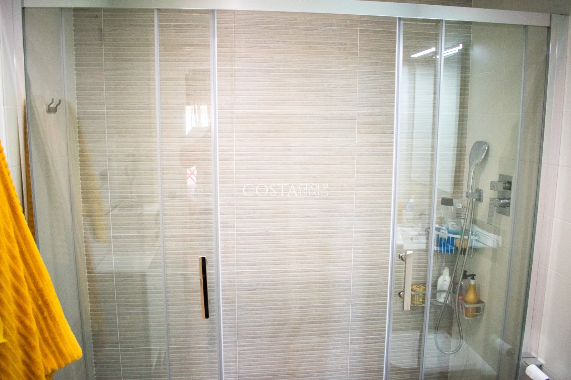 Resale - Villa -
Pilar de la Horadada - Torre de la Horadada