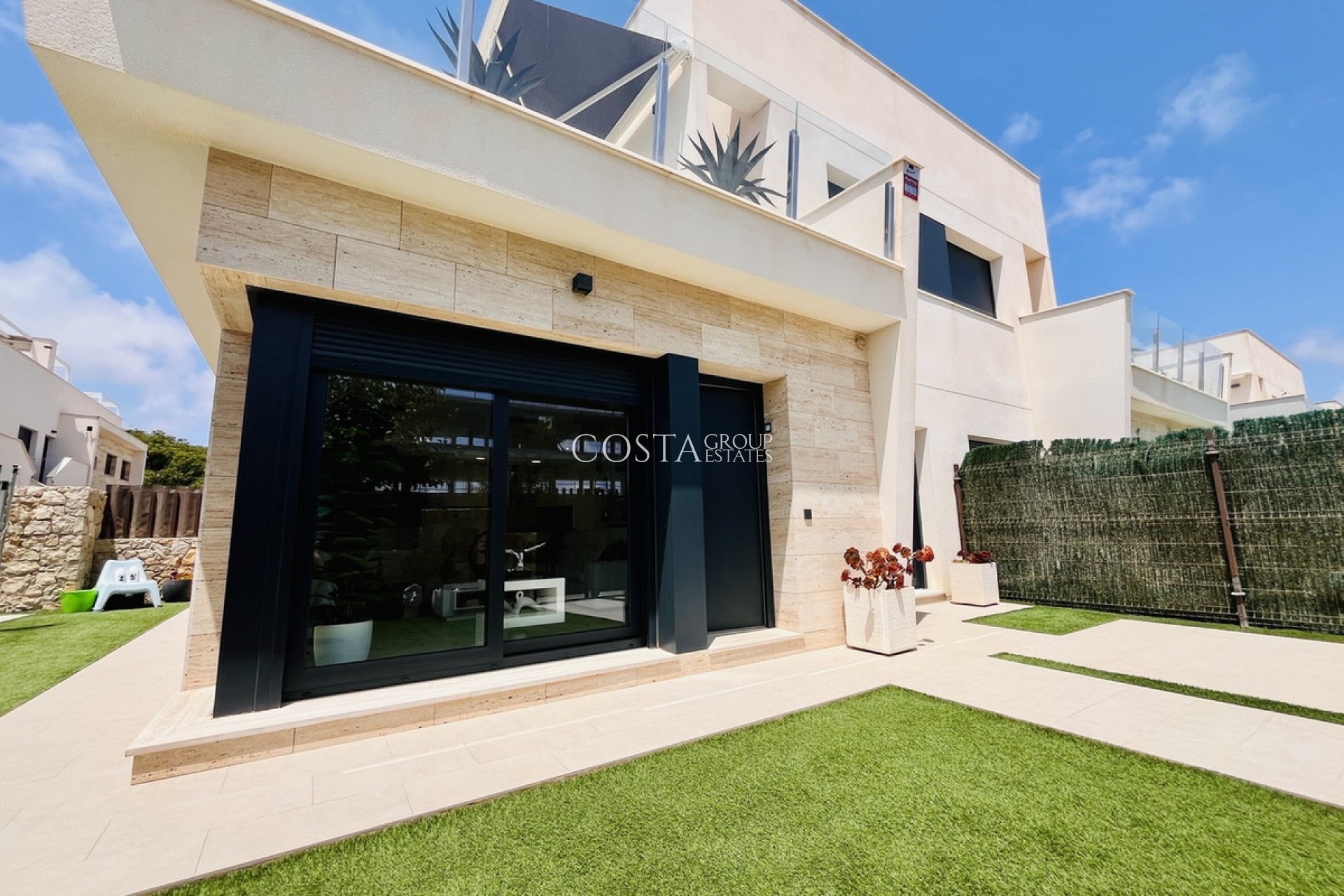 Resale - Villa -
Pilar de la Horadada - Torre De La Horadada