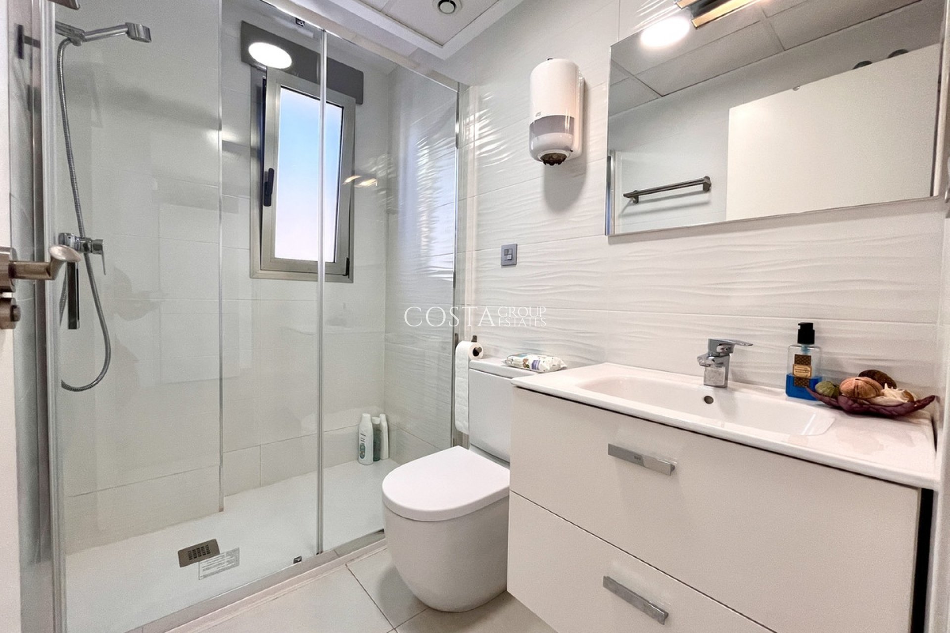 Resale - Villa -
Pilar de la Horadada - Torre De La Horadada