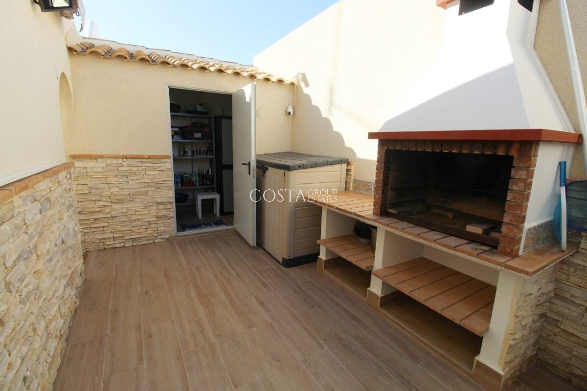 Resale - Villa -
Pilar de la Horadada - Torre De La Horadada