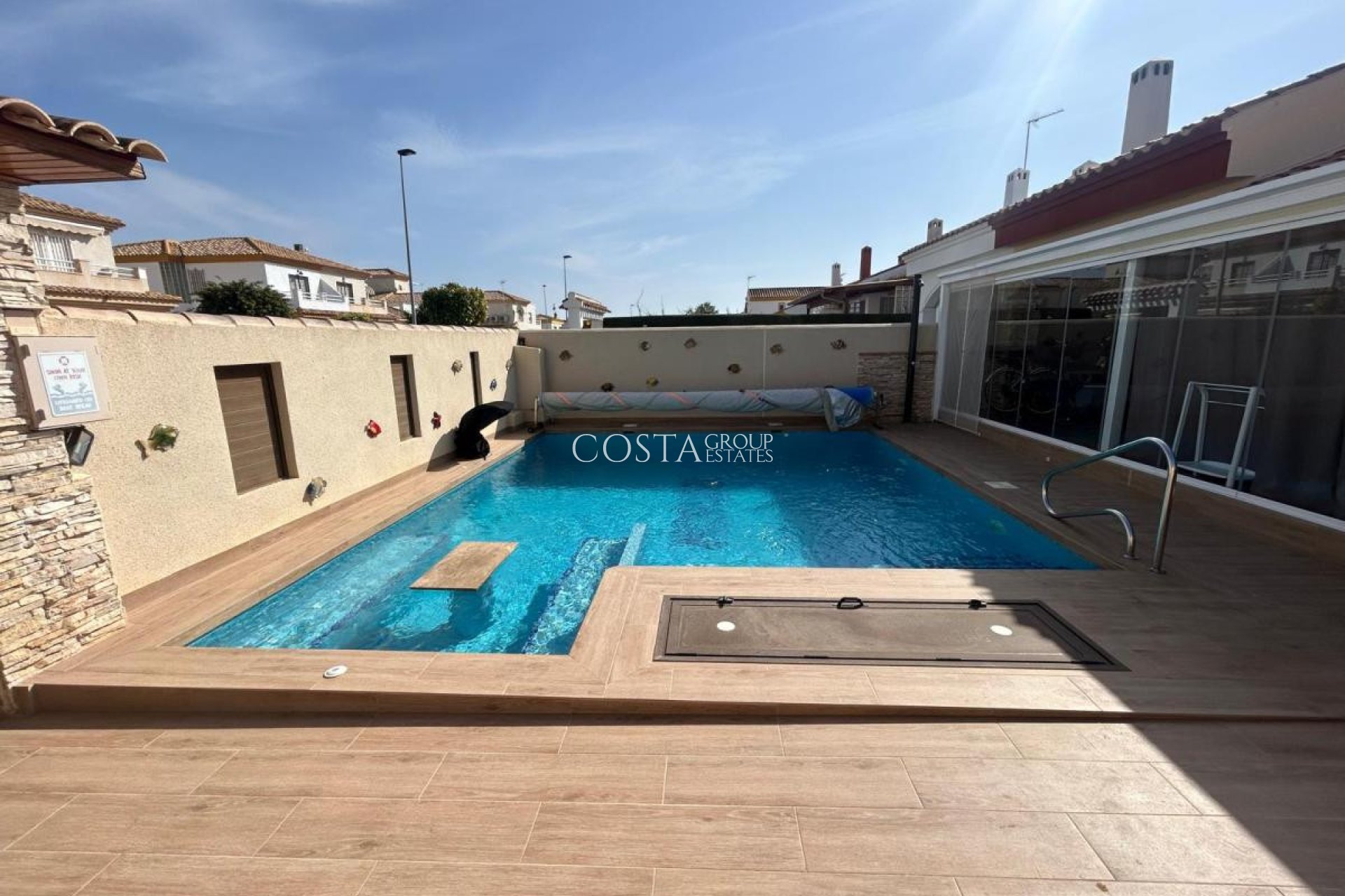 Resale - Villa -
Pilar de la Horadada - Torre De La Horadada