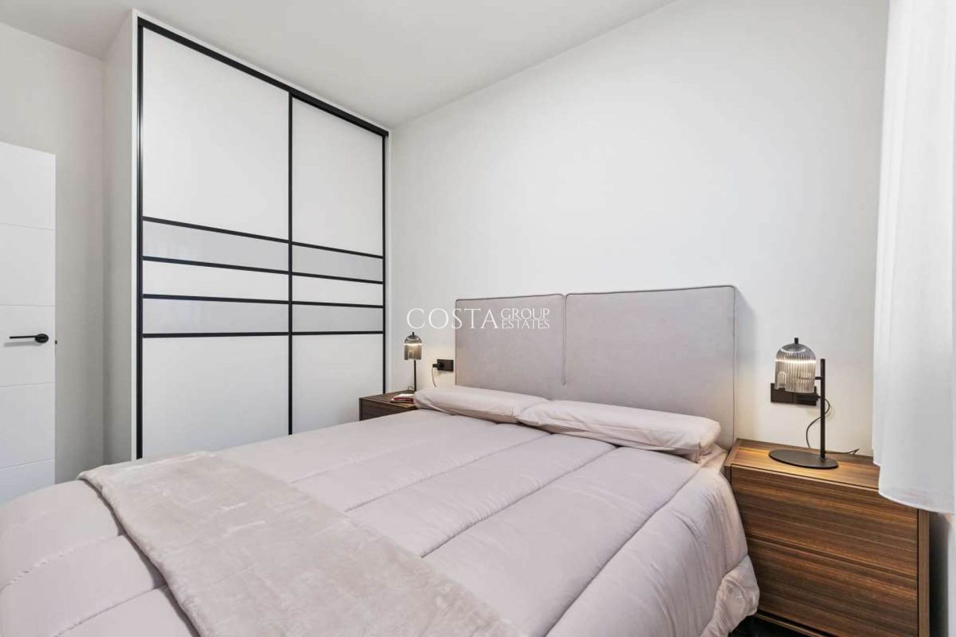 Resale - Villa -
Pilar de la Horadada - Torre De La Horadada