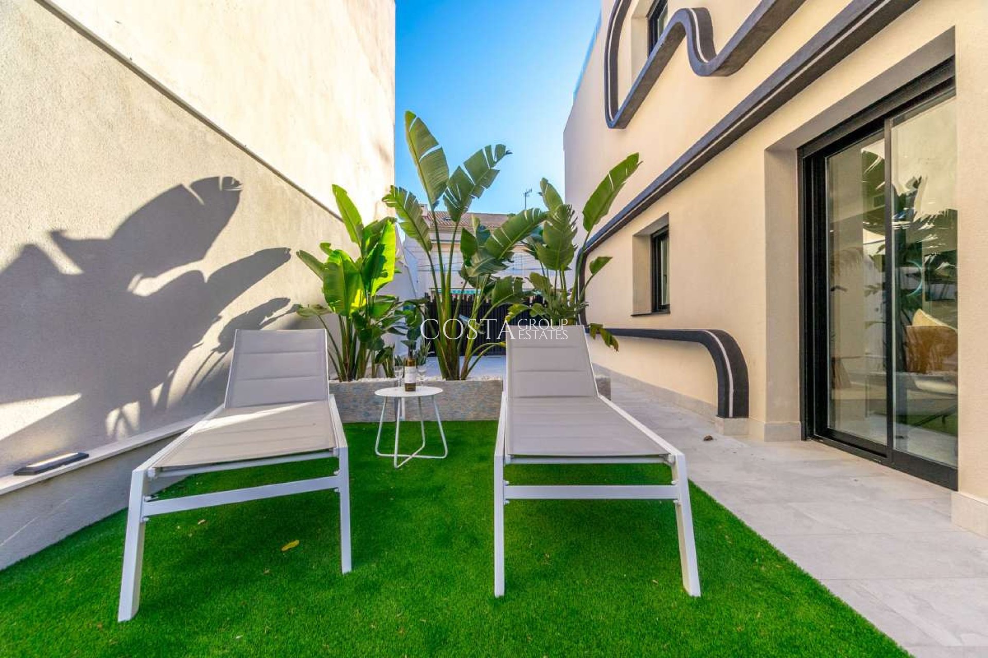 Resale - Villa -
Pilar de la Horadada - Torre De La Horadada
