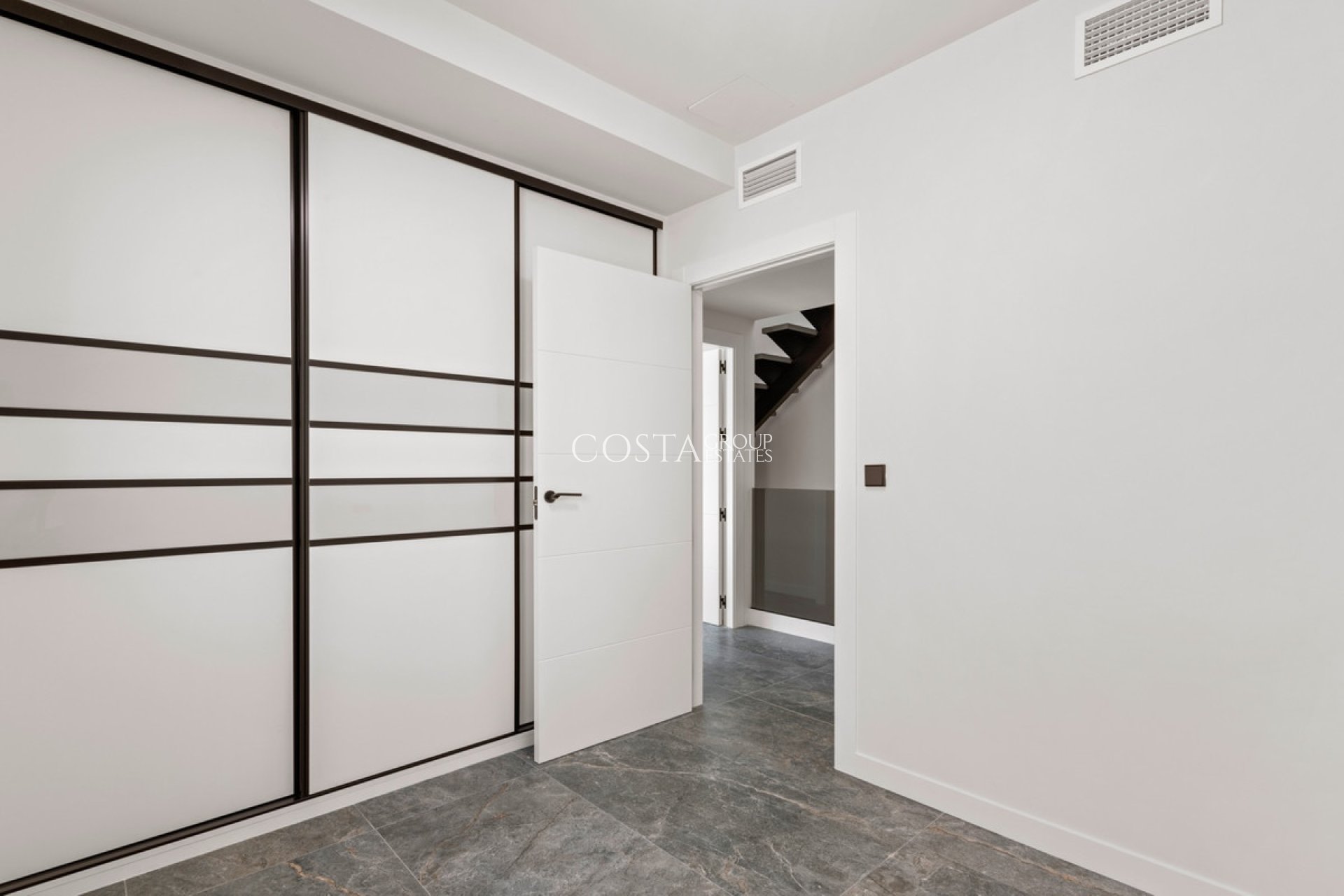 Resale - Villa -
Pilar de la Horadada - Torre De La Horadada