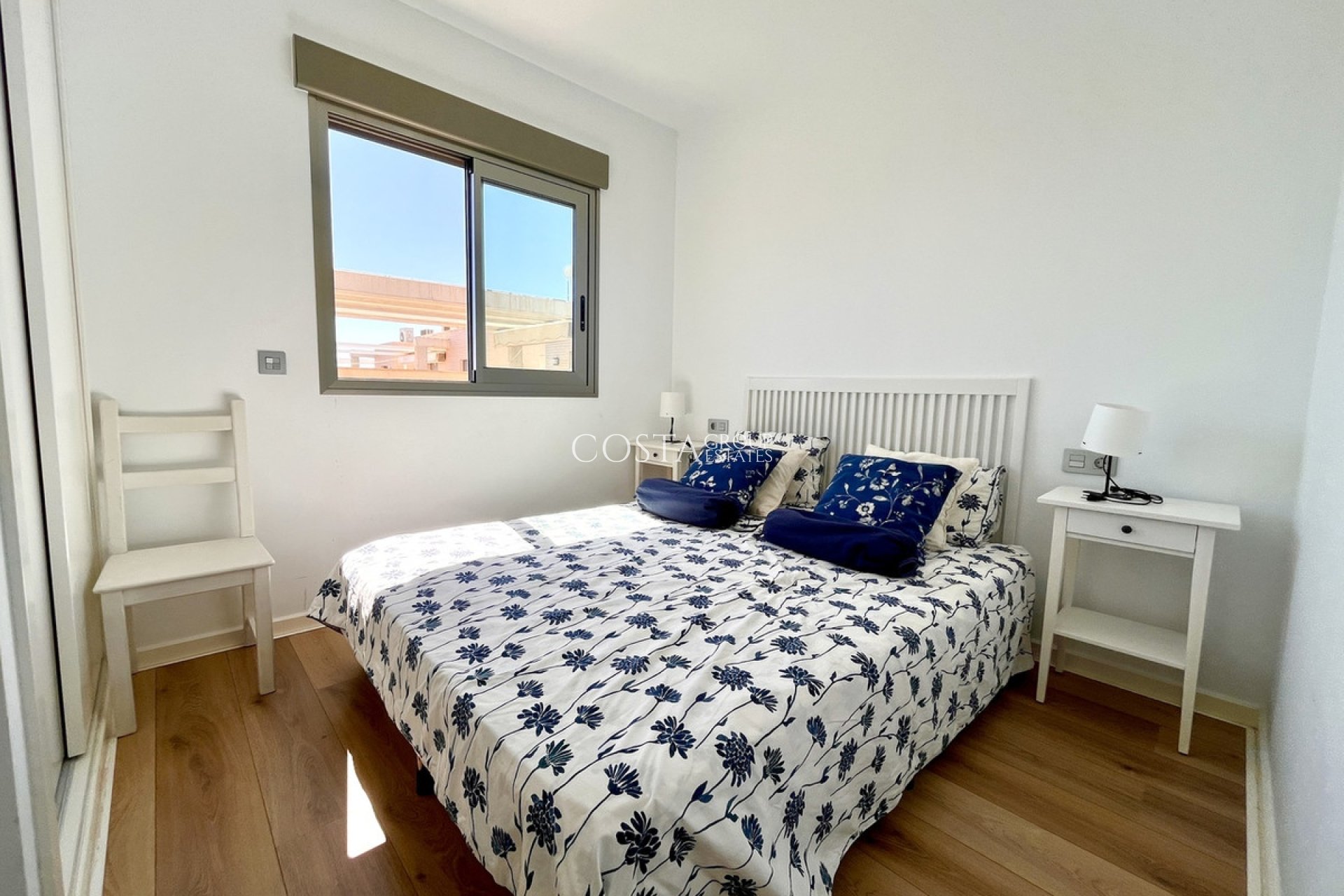 Resale - Villa -
Pilar de la Horadada - Torre De La Horadada