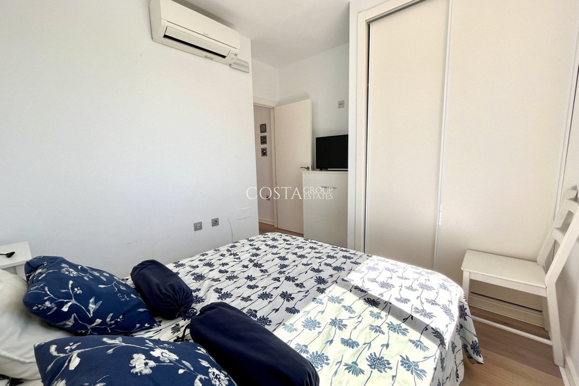 Resale - Villa -
Pilar de la Horadada - Torre De La Horadada