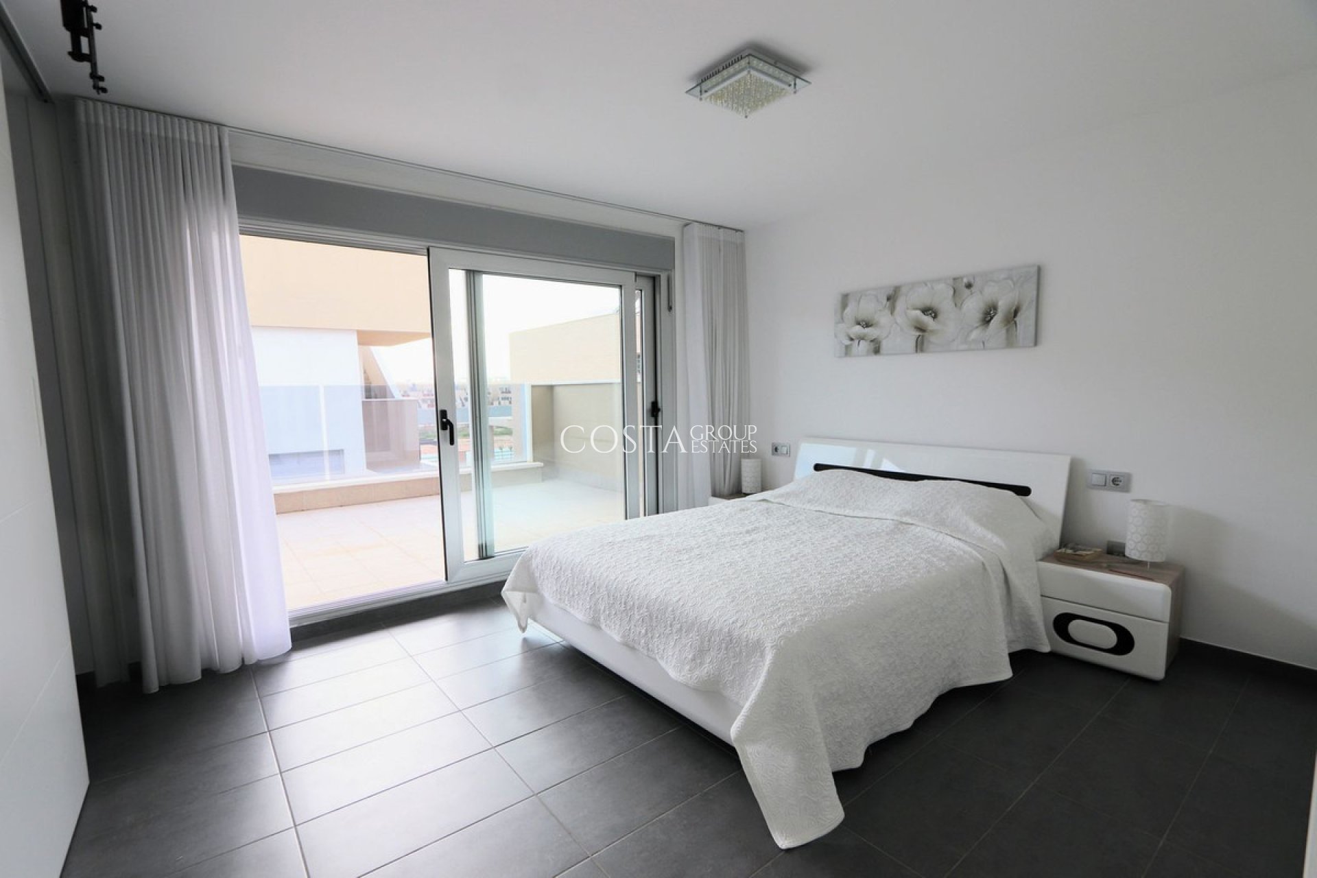 Resale - Villa -
Pilar de la Horadada - Torre De La Horadada