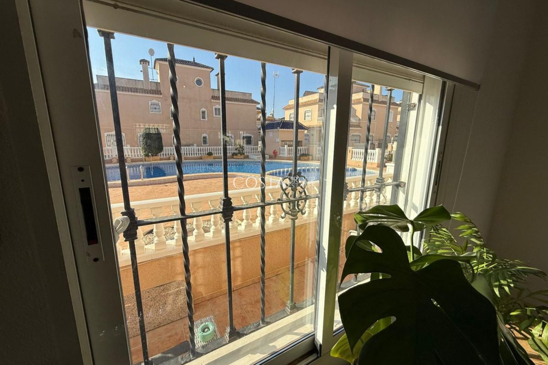 Resale - Villa -
Pilar de la Horadada - Torre De La Horadada