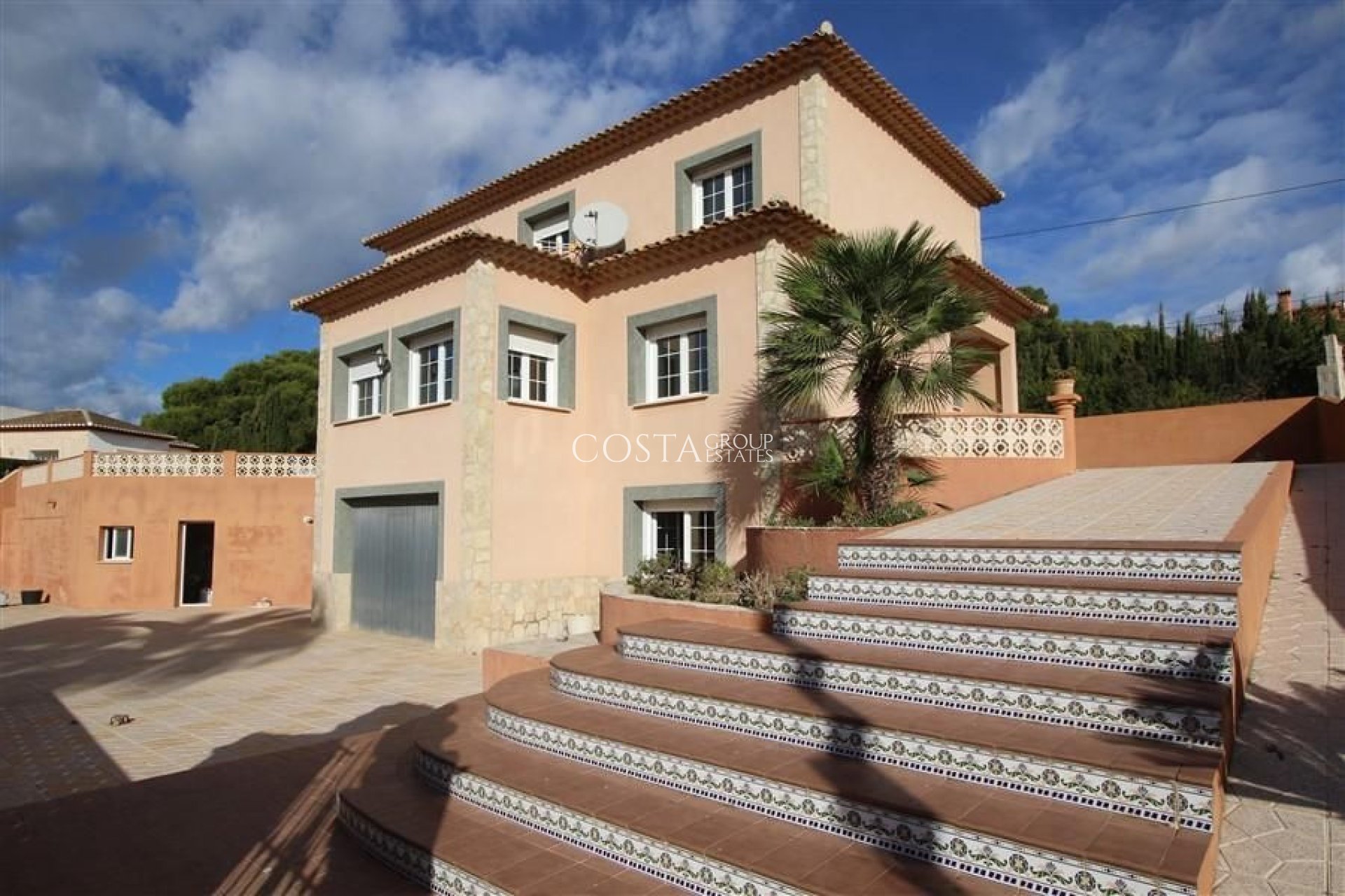 Resale - Villa -
Pinoso - Los Pinos