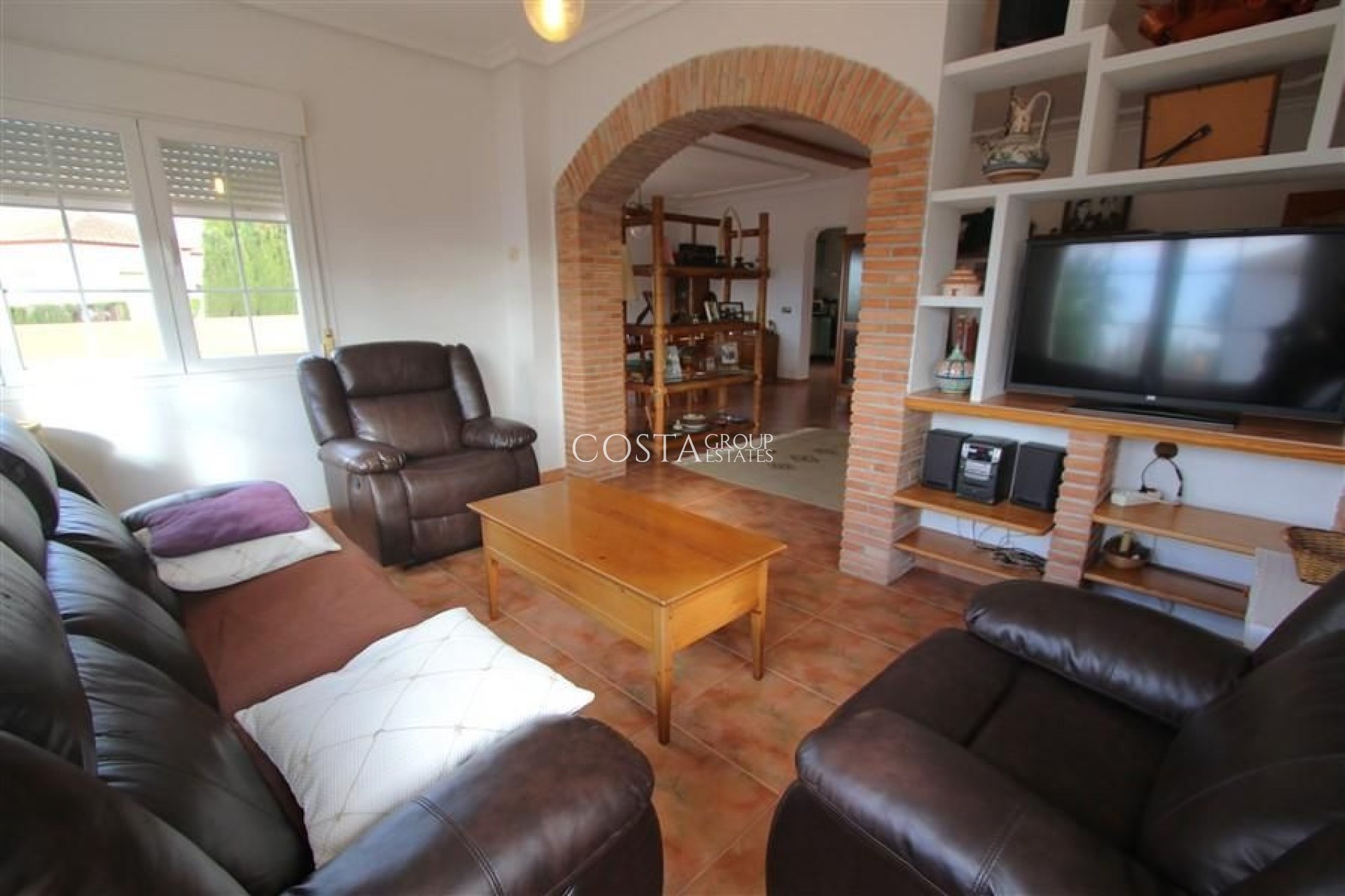 Resale - Villa -
Pinoso - Los Pinos