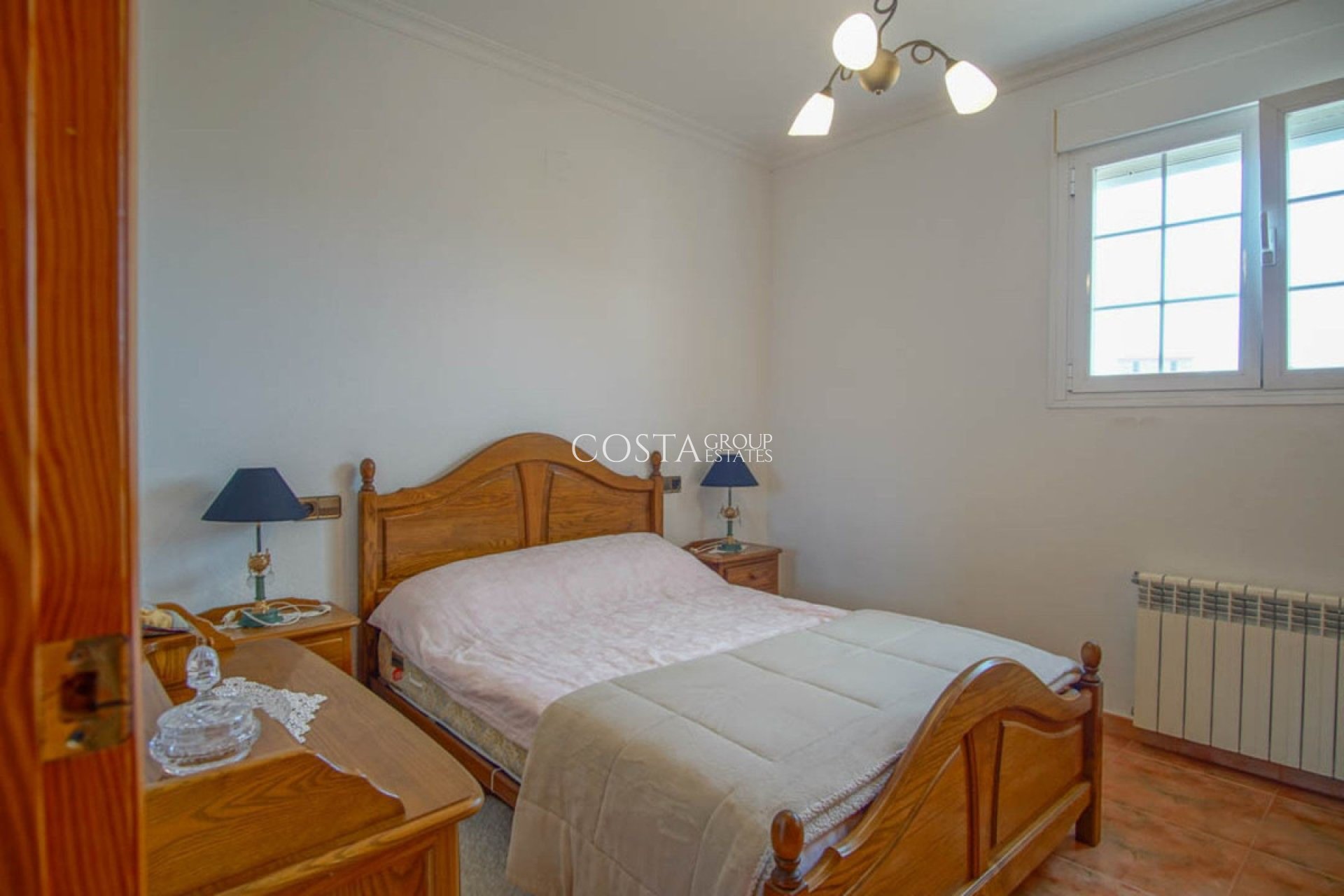 Resale - Villa -
Pinoso - Los Pinos