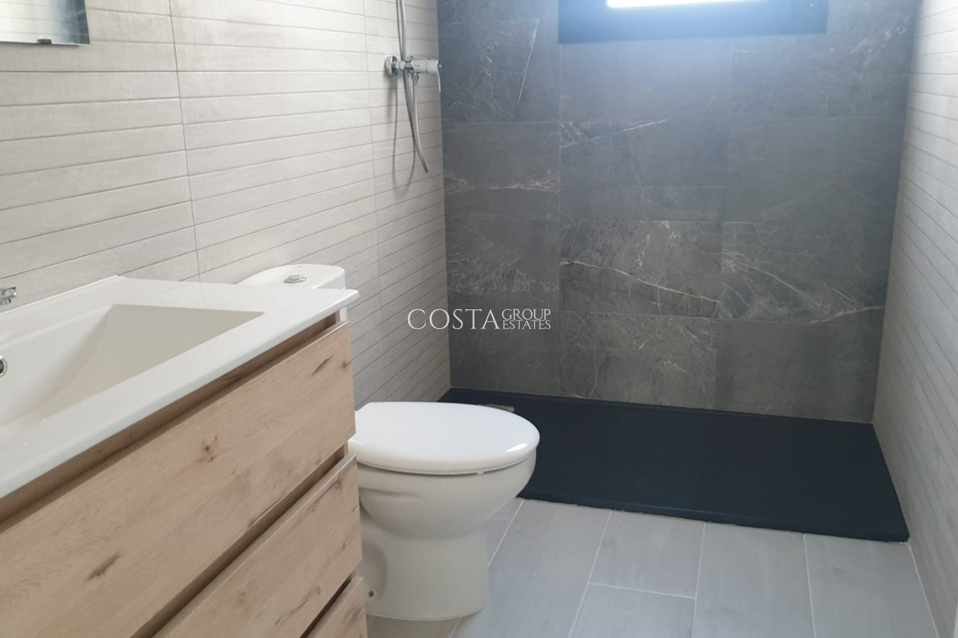 Resale - Villa -
Pinoso - Pinoso Centro