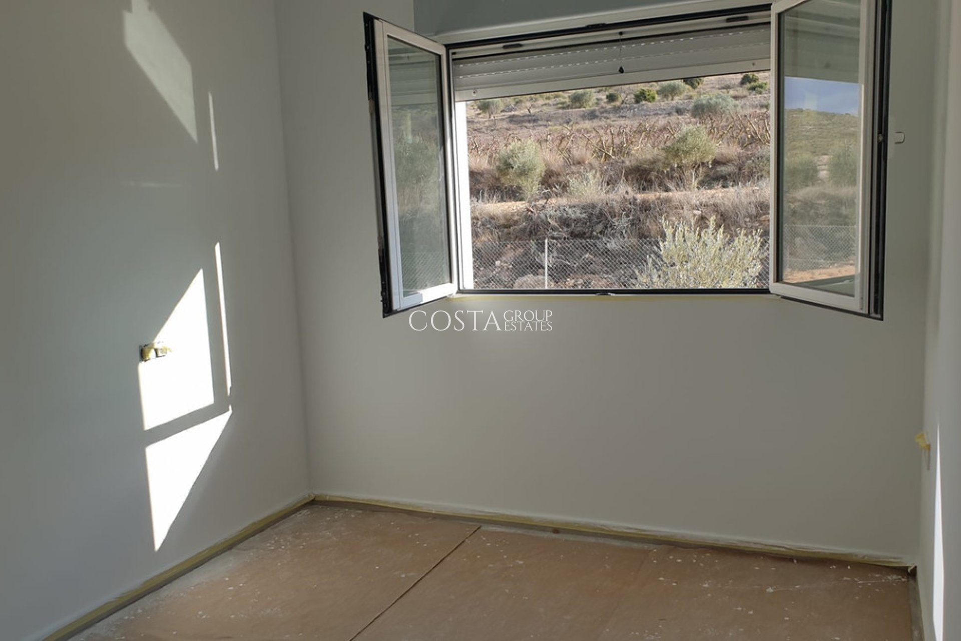 Resale - Villa -
Pinoso - Pinoso Centro