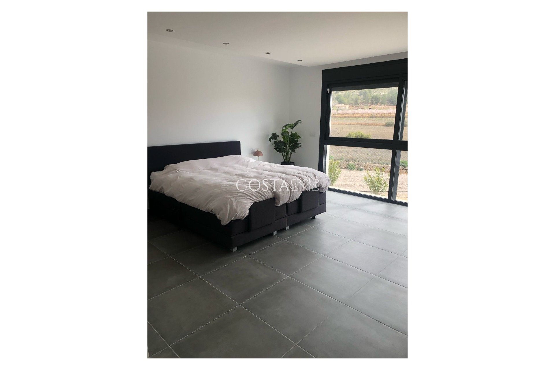 Resale - Villa -
Pinoso - Pinoso Centro